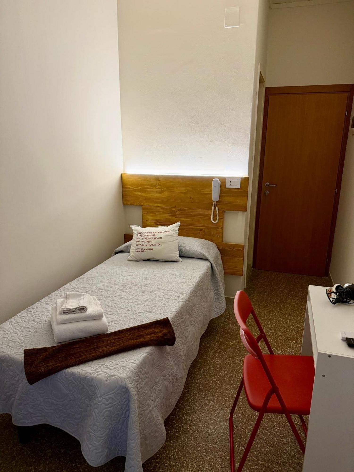 Single Room Bathroom