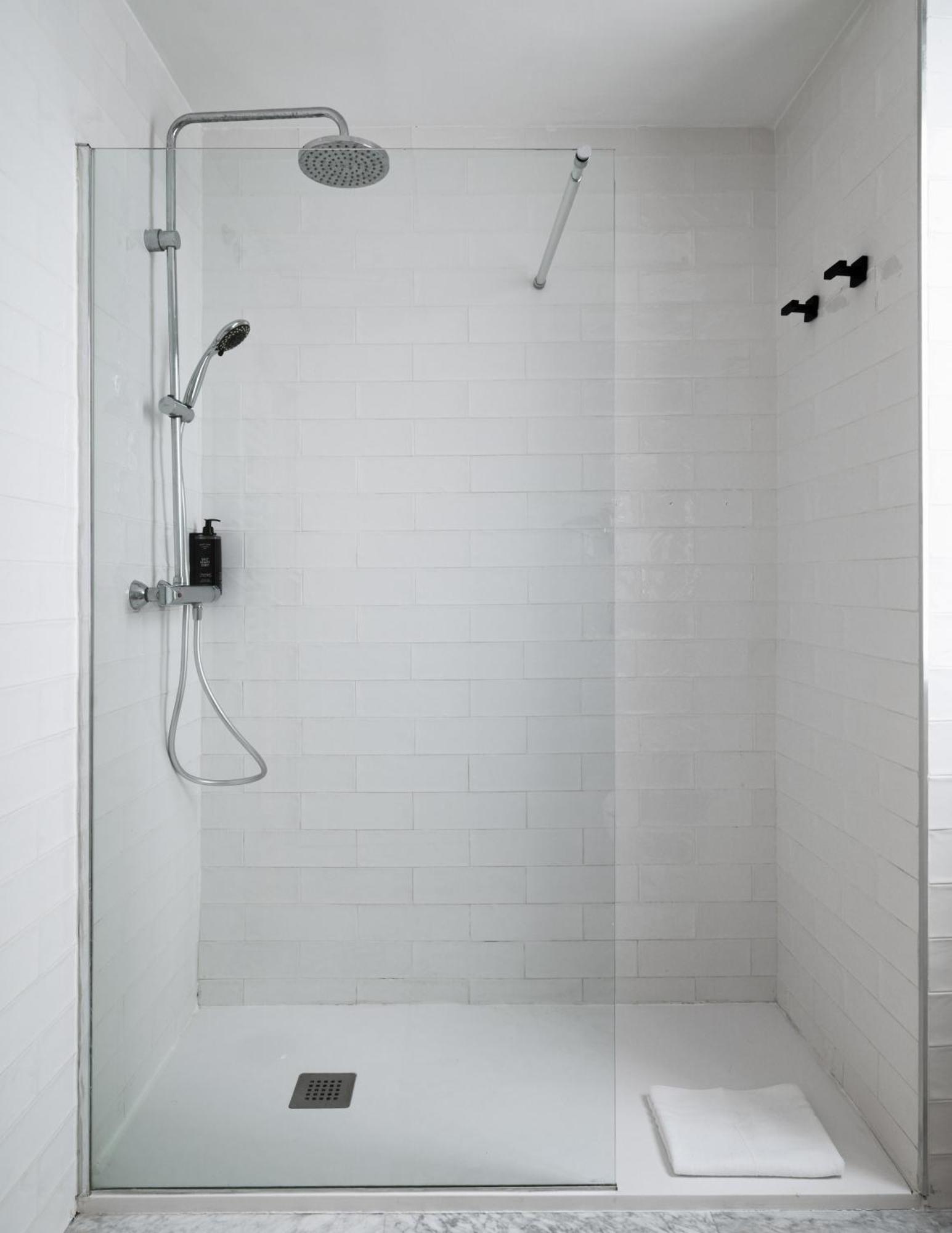 Two-Bedroom Apartment Wheelchair Accessible,1758955657:JPEG