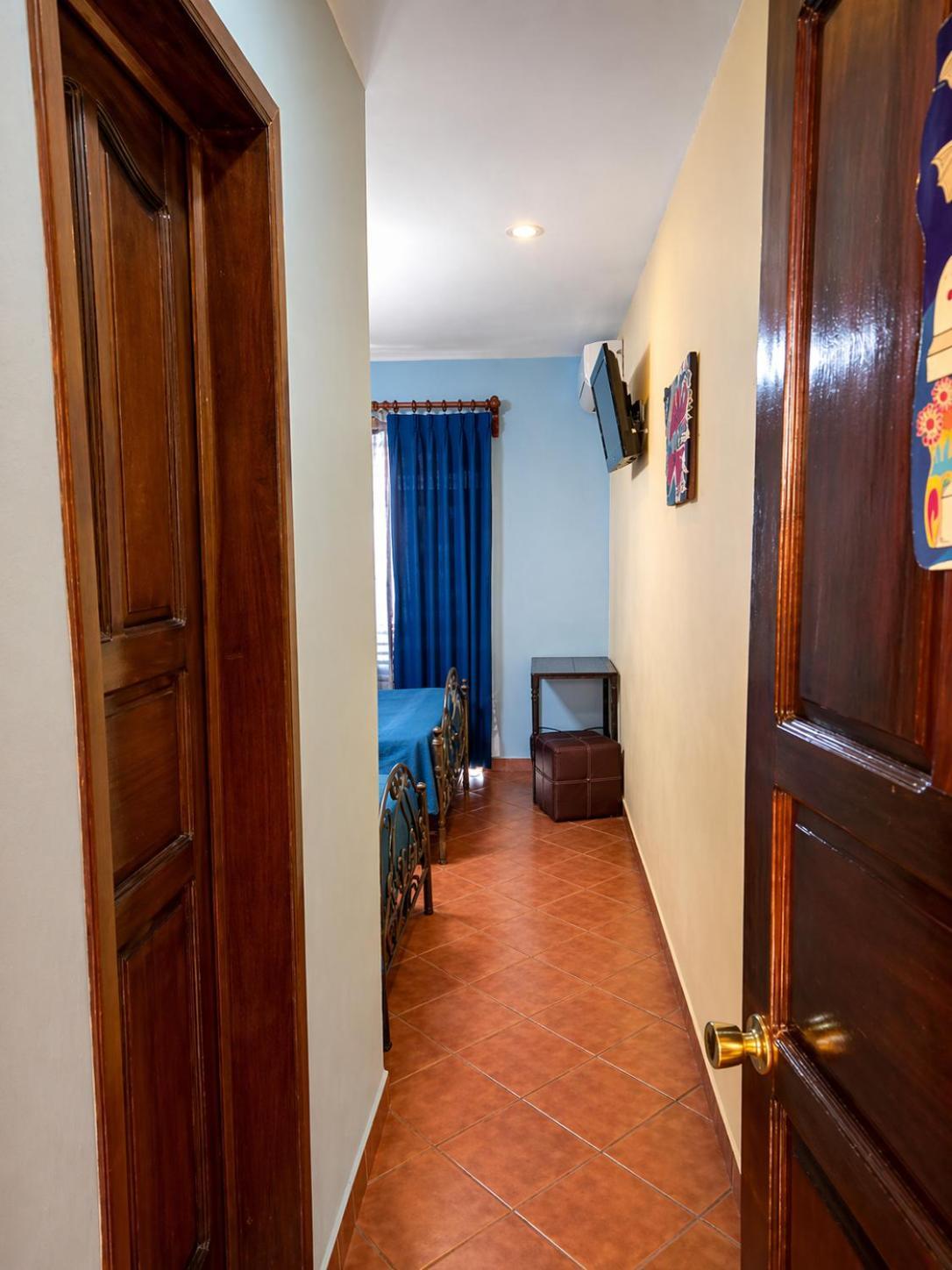 Basic Triple Room