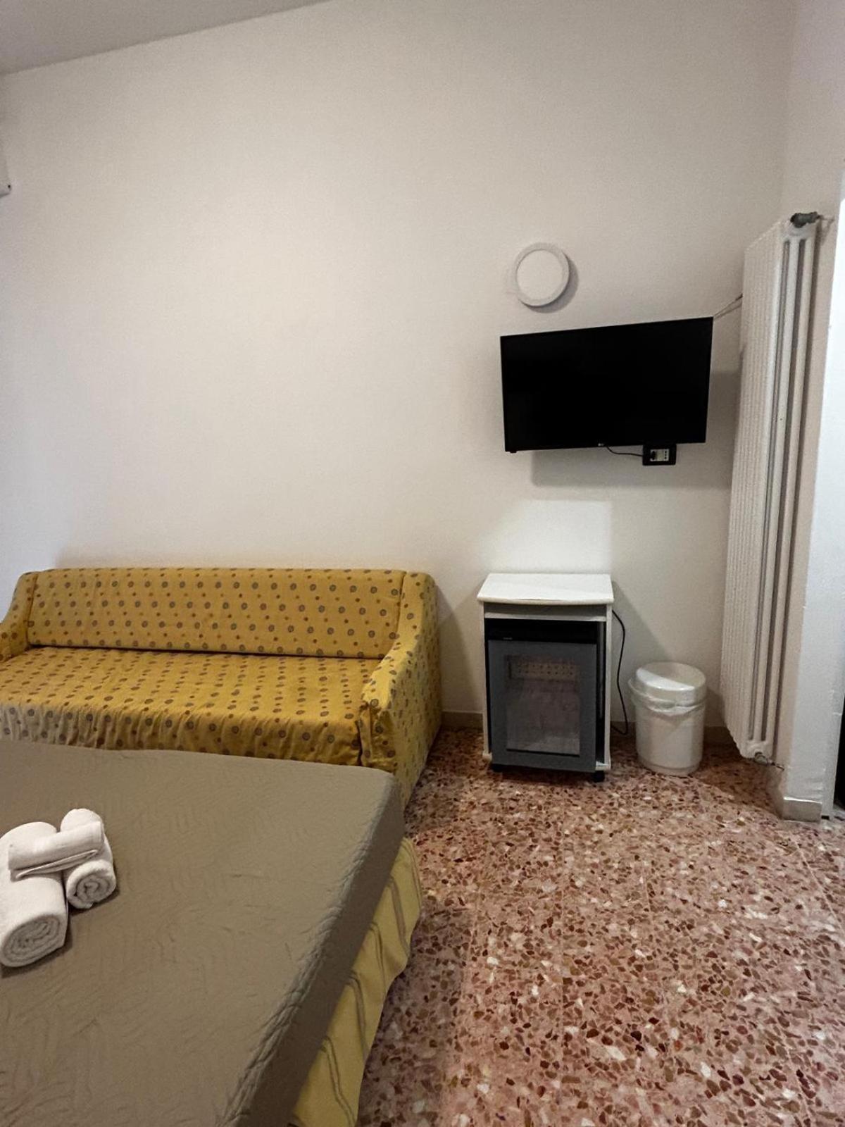 Single Room,1766911264:JPEG