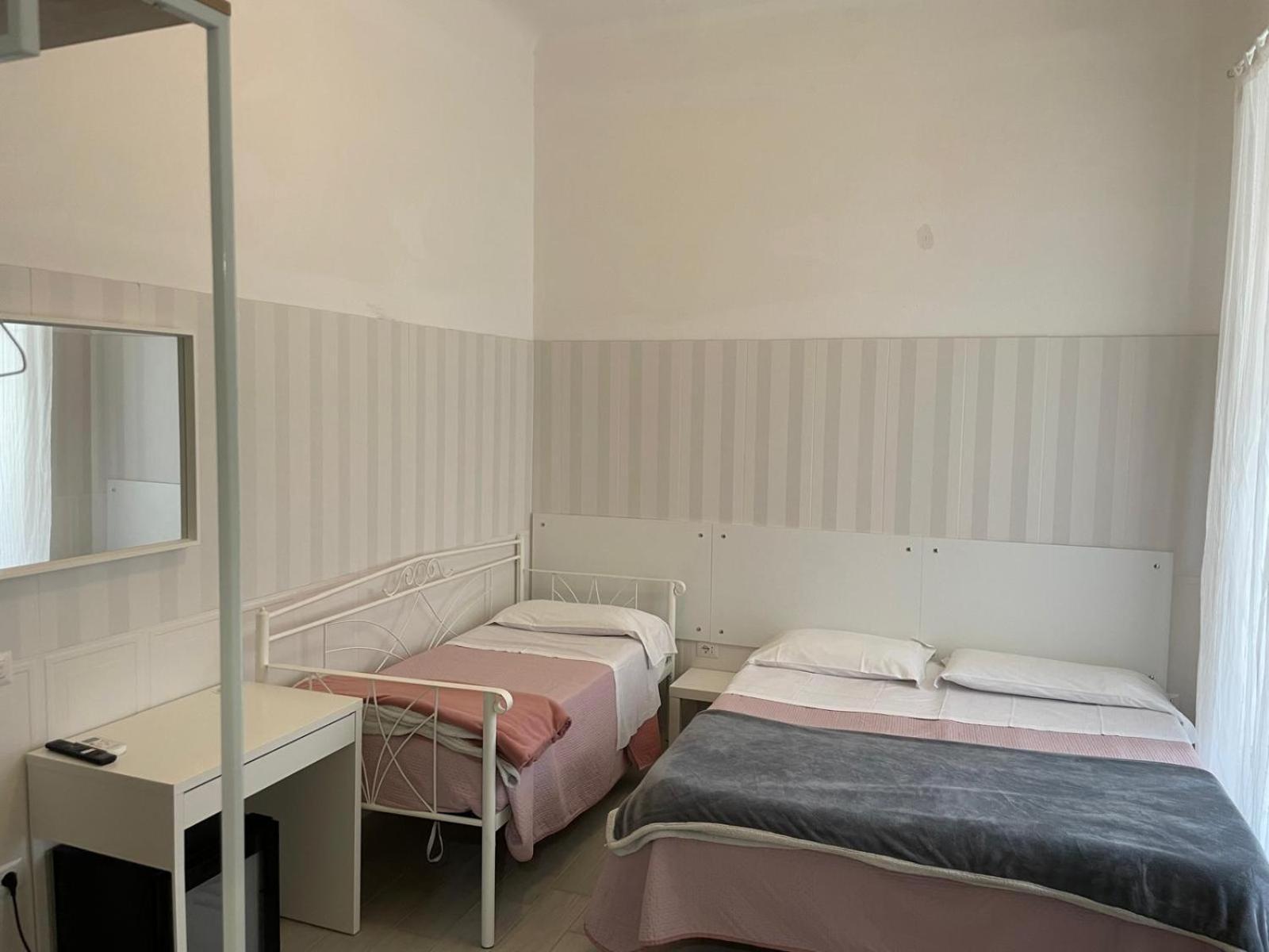 Triple Room,1767106251:JPEG