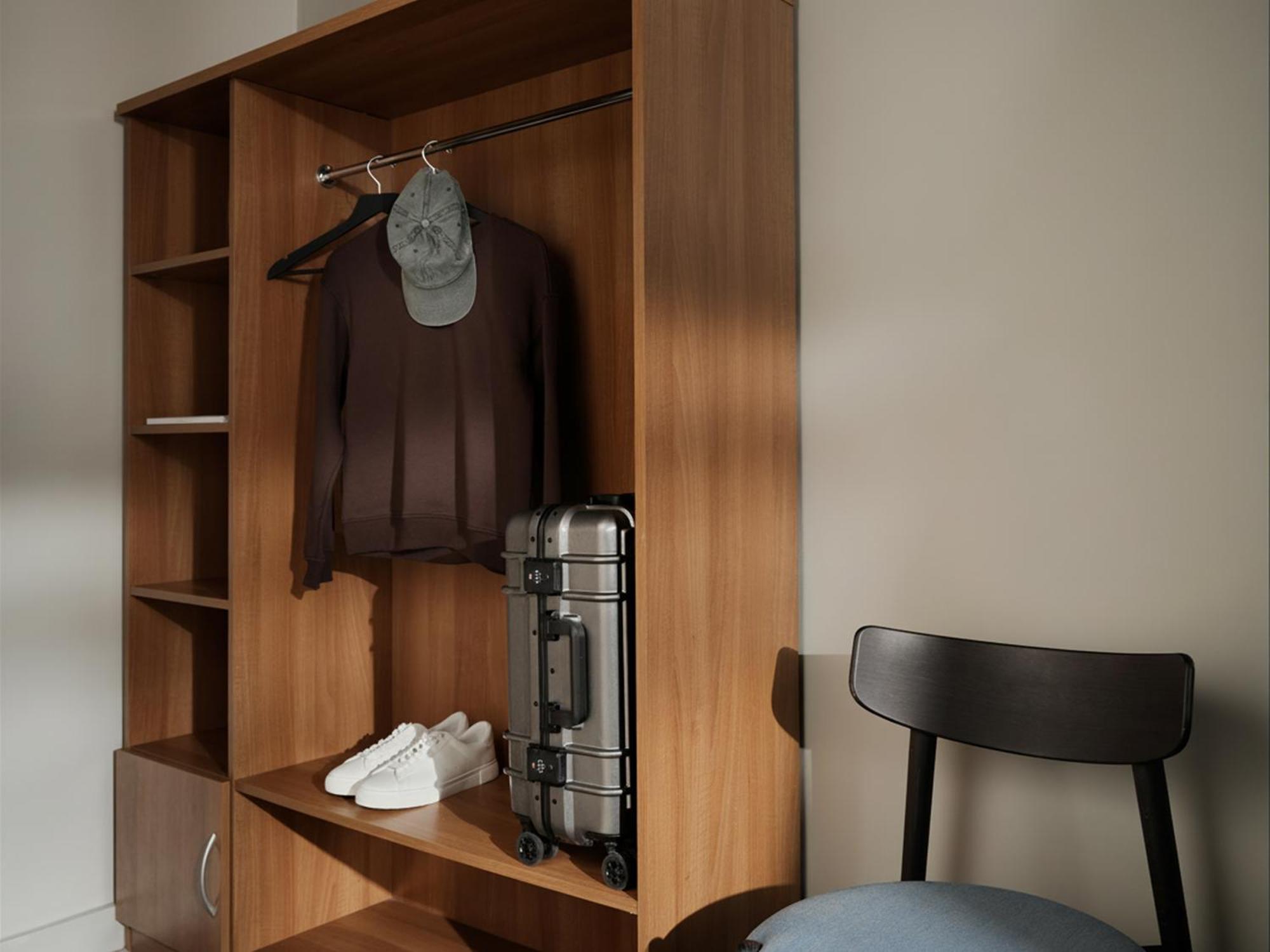 Compact Room Lower Ground