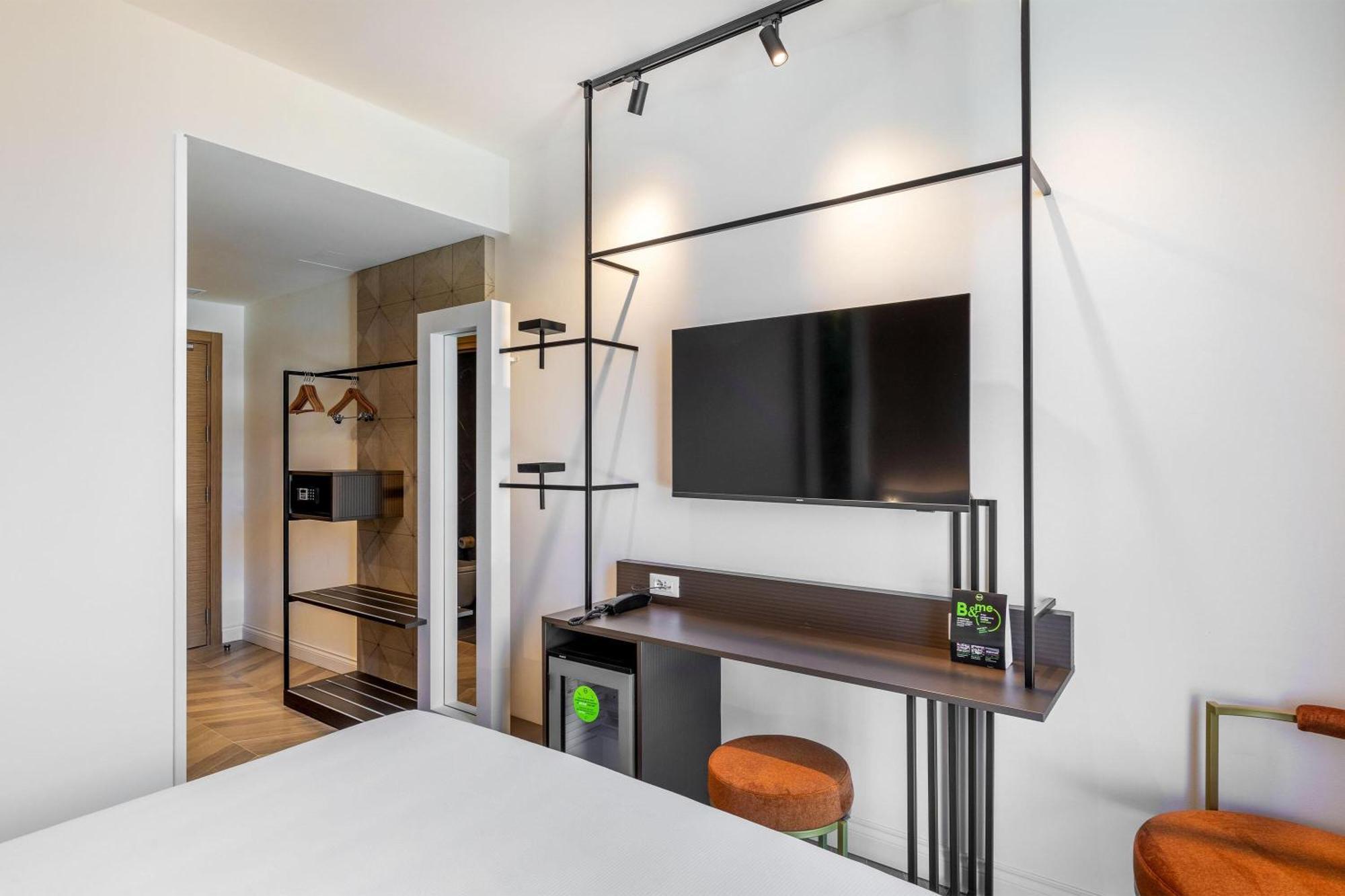 Double Room,1768108101:JPEG