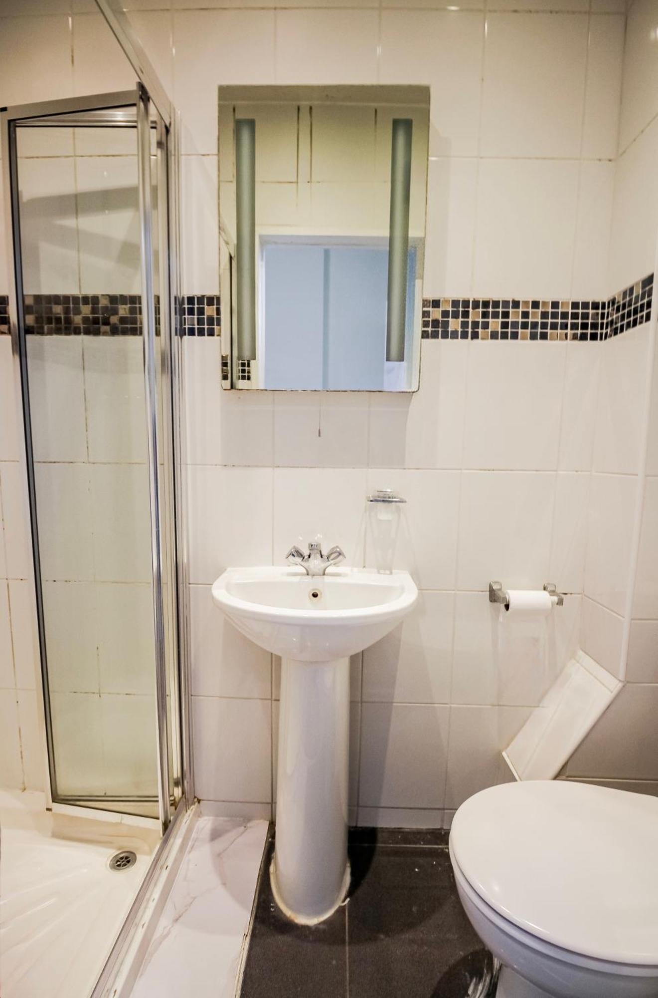 Double Room,1769477825:JPEG