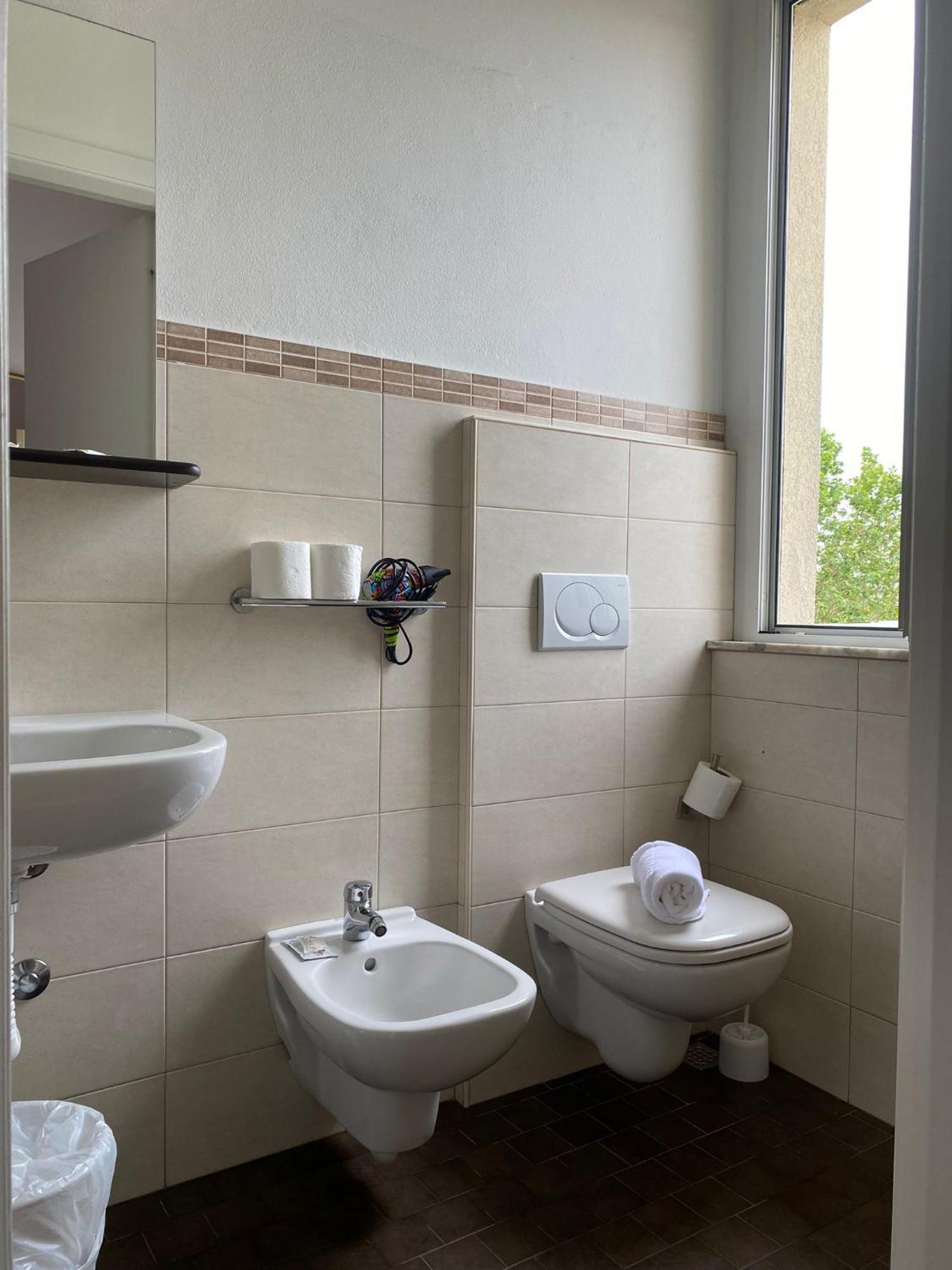 Single Room,1769532708:JPEG