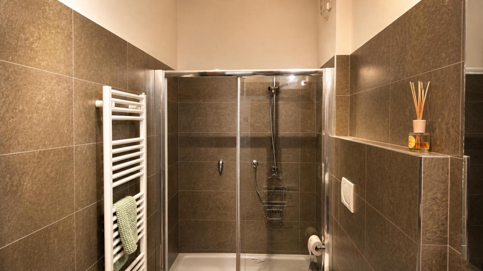 Standard Double Suite