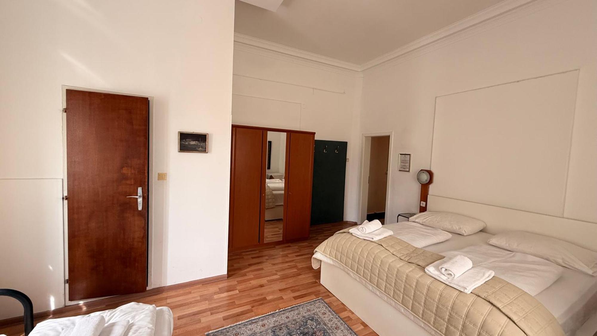 Quadruple Room,1769881916:JPEG