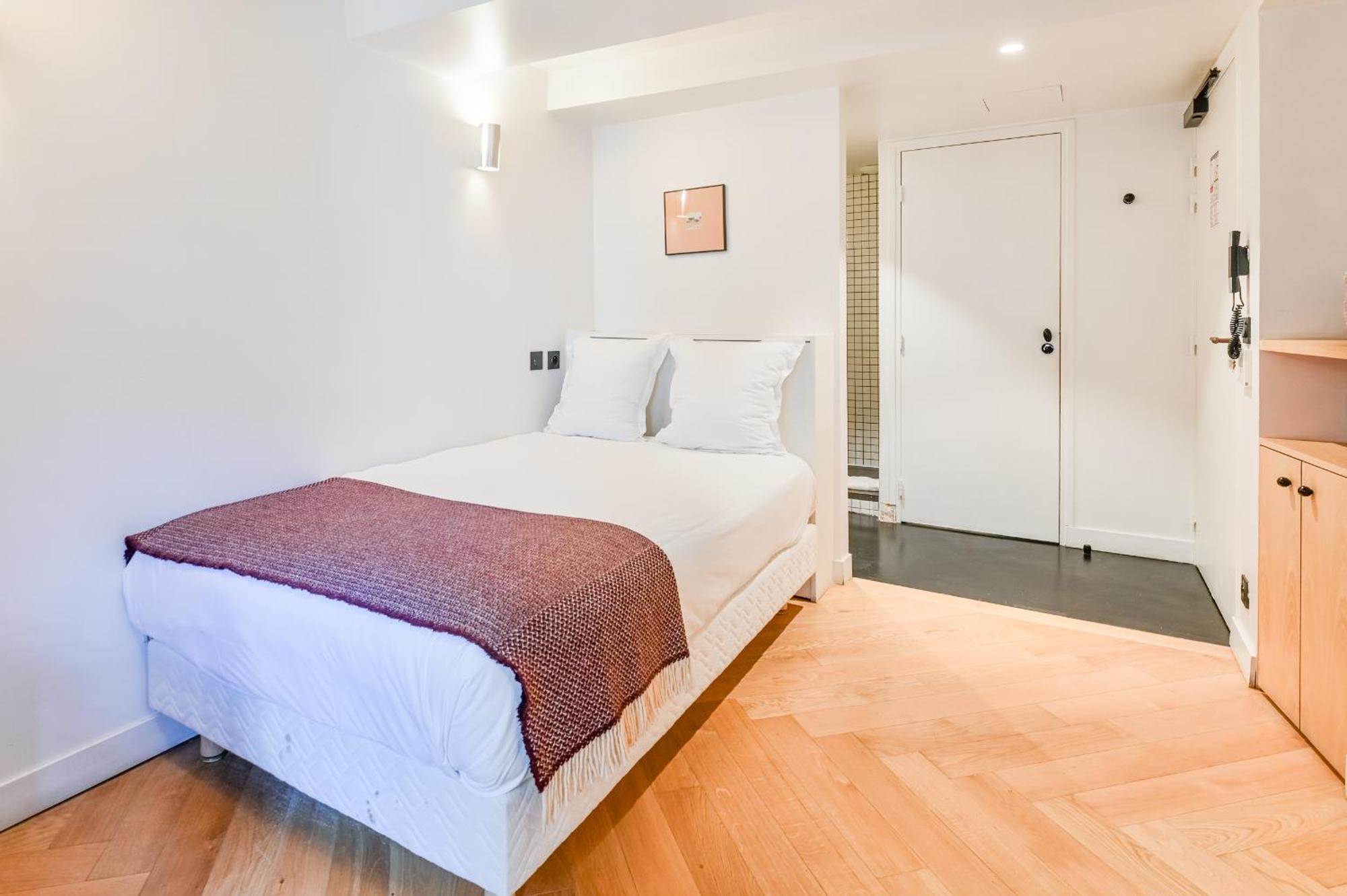 Single Room,1769935123:JPEG