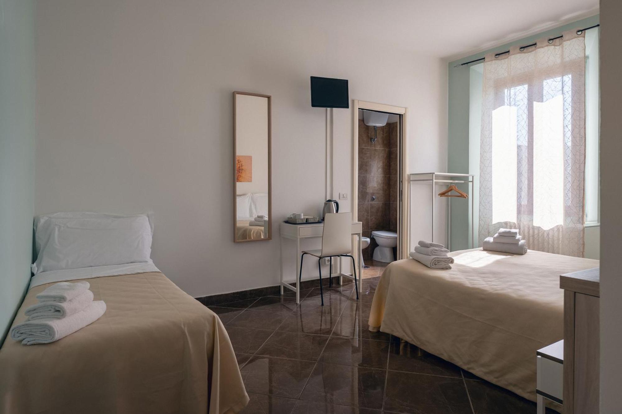 Triple Room,1769958426:JPEG