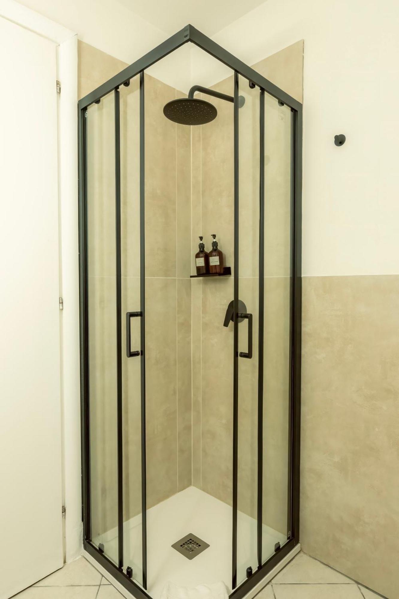 Double Room Private External Bathroom