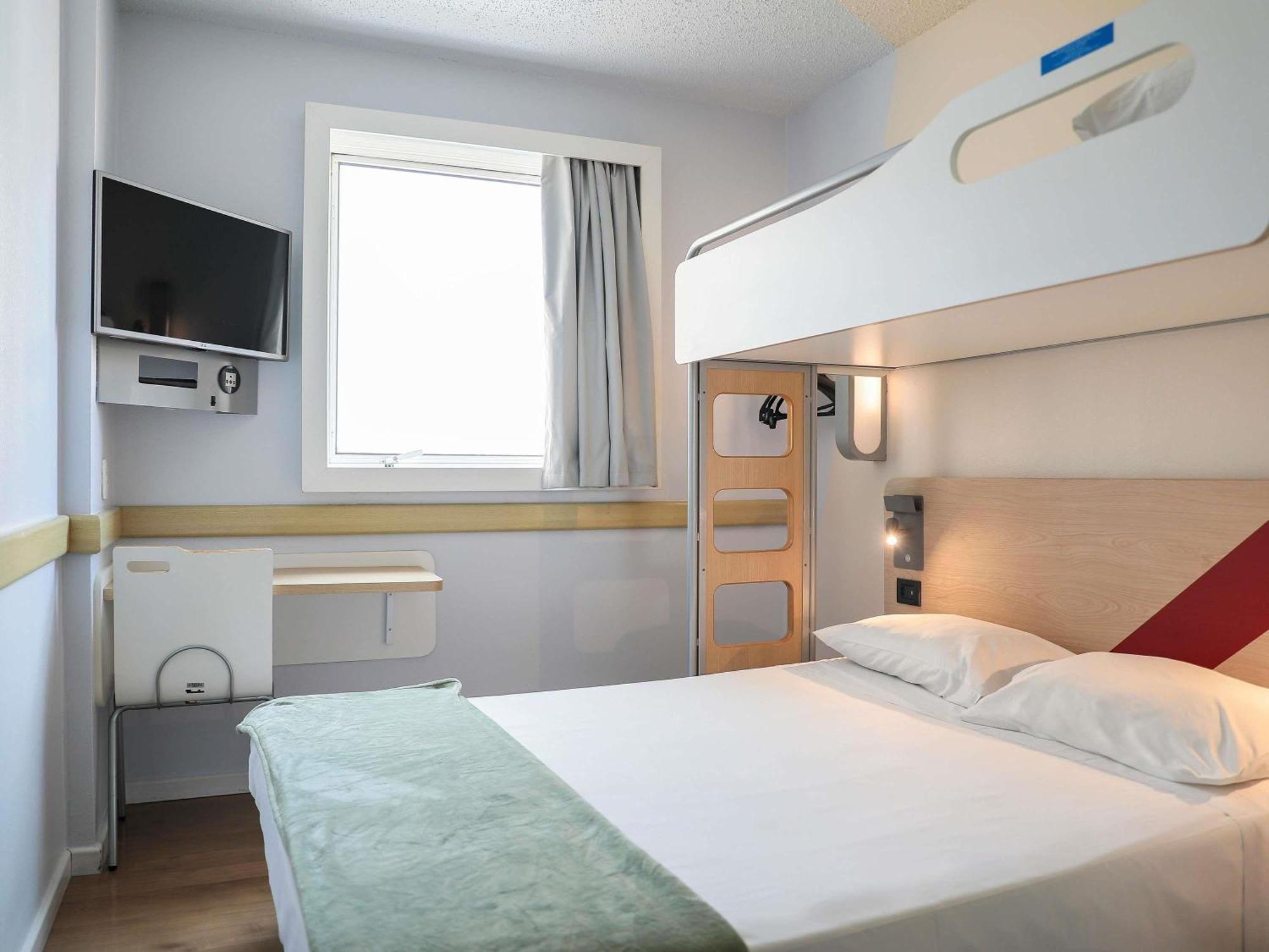 Superior Room One Double Bed One Single Bed