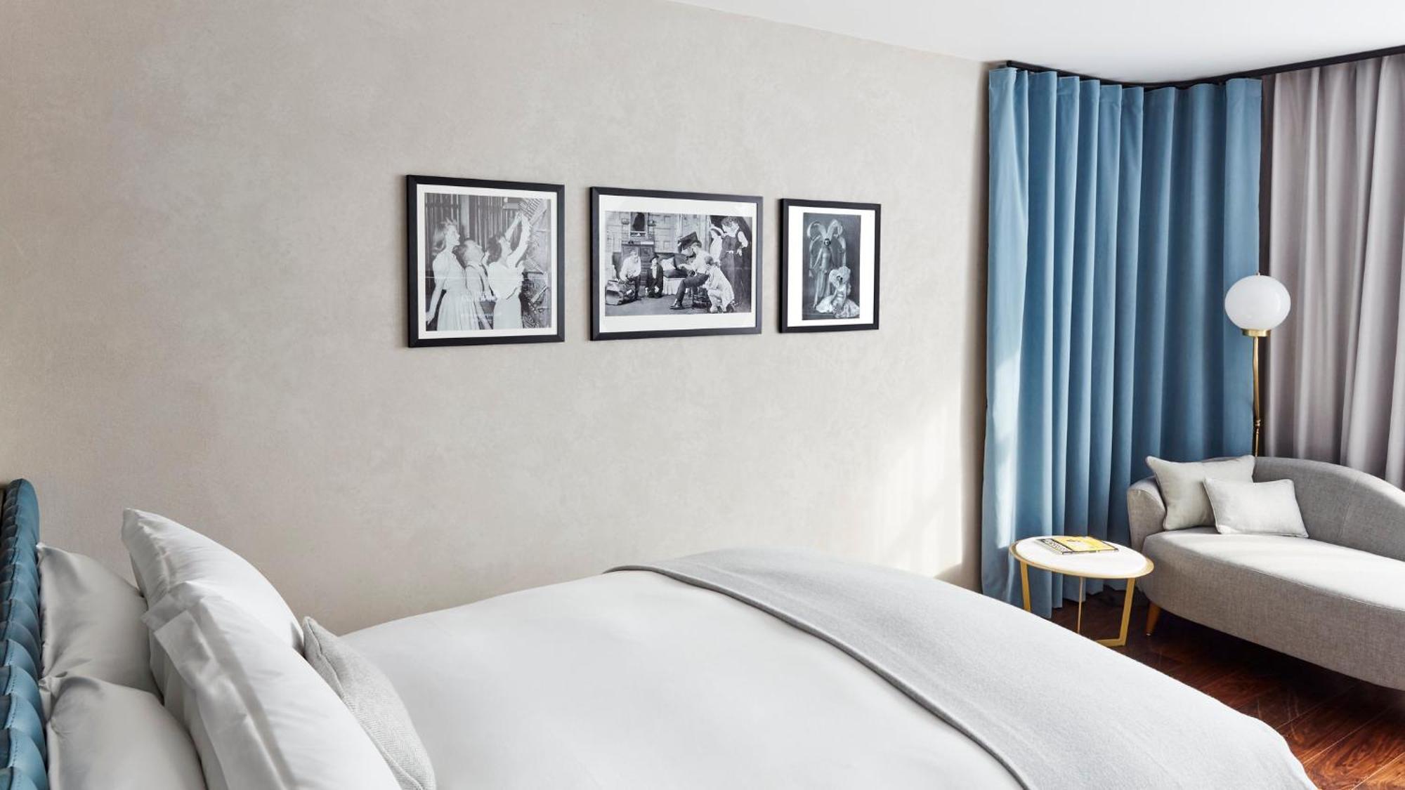 Premium Queen Room City View