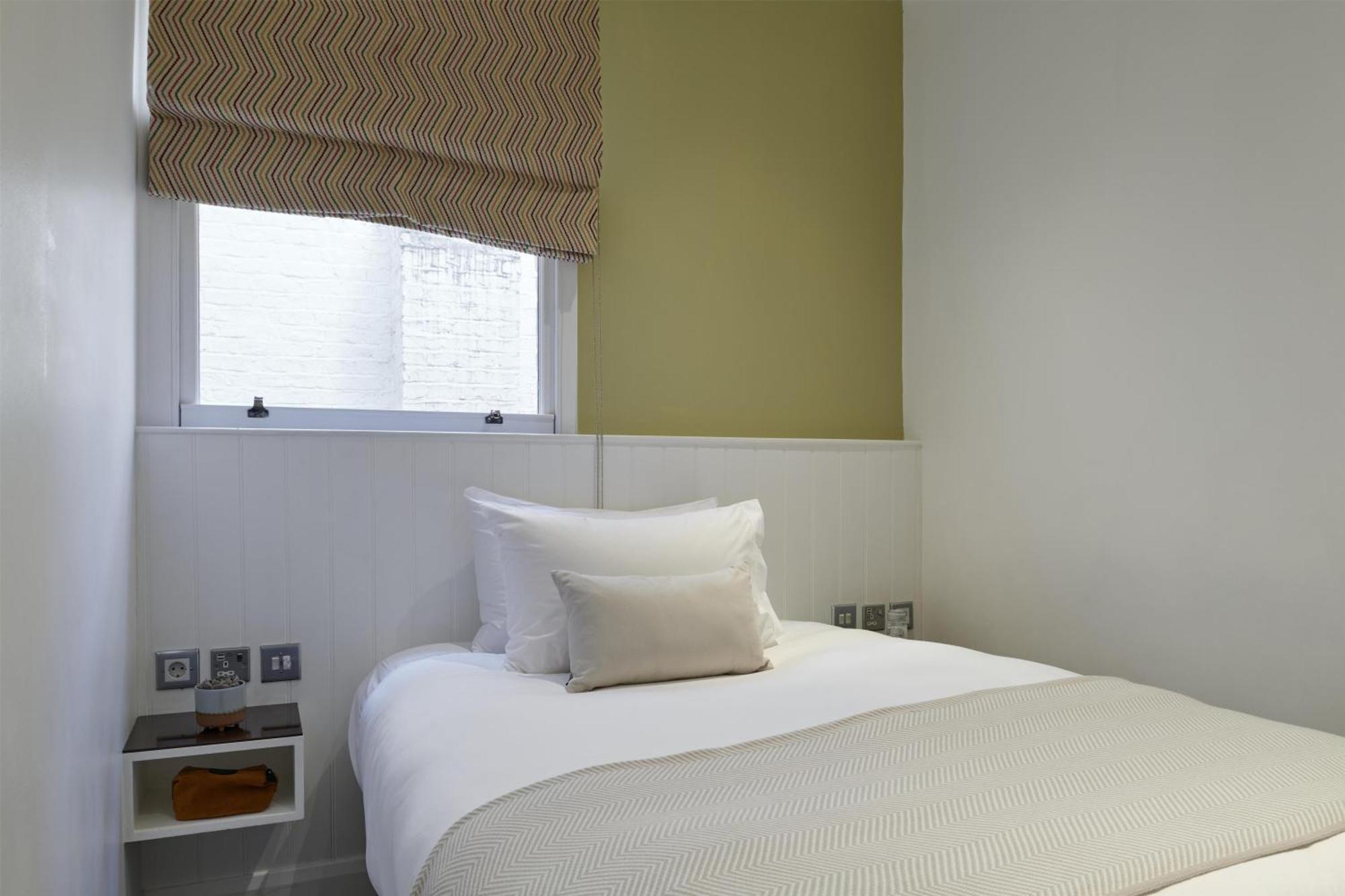 Superior Single Room,1771478378:JPEG