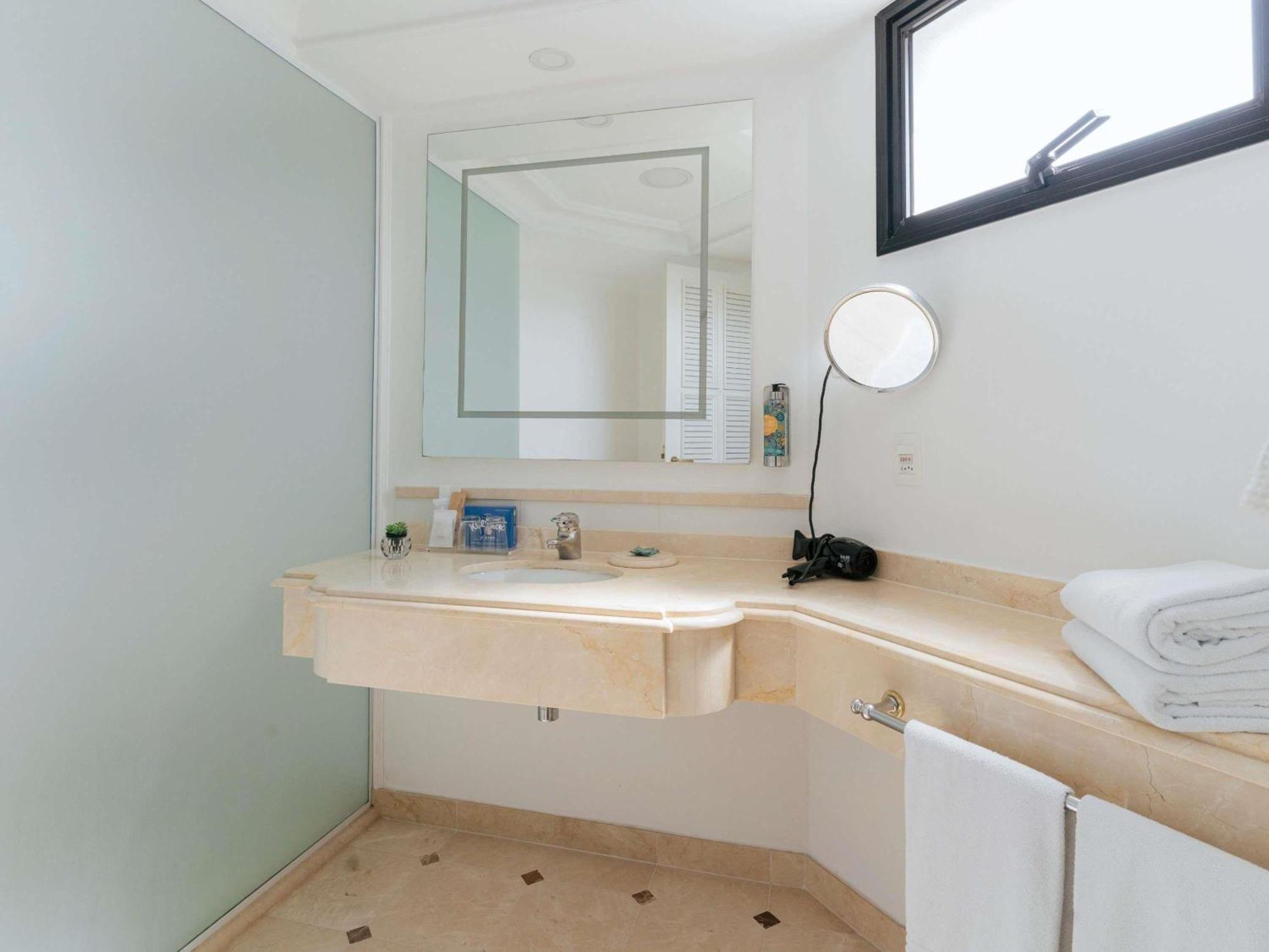 Habitación Doble Deluxe con balcón