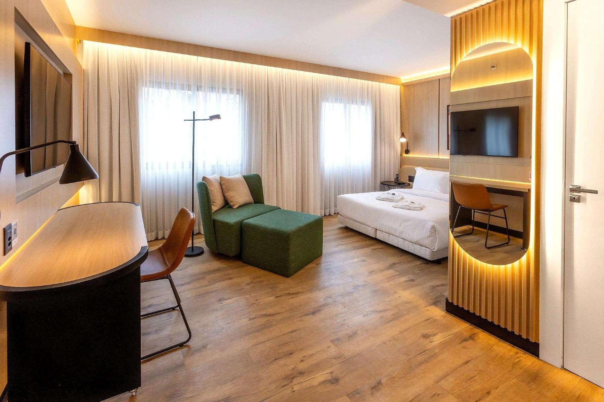 Luxo PcD 1 Cama Casal