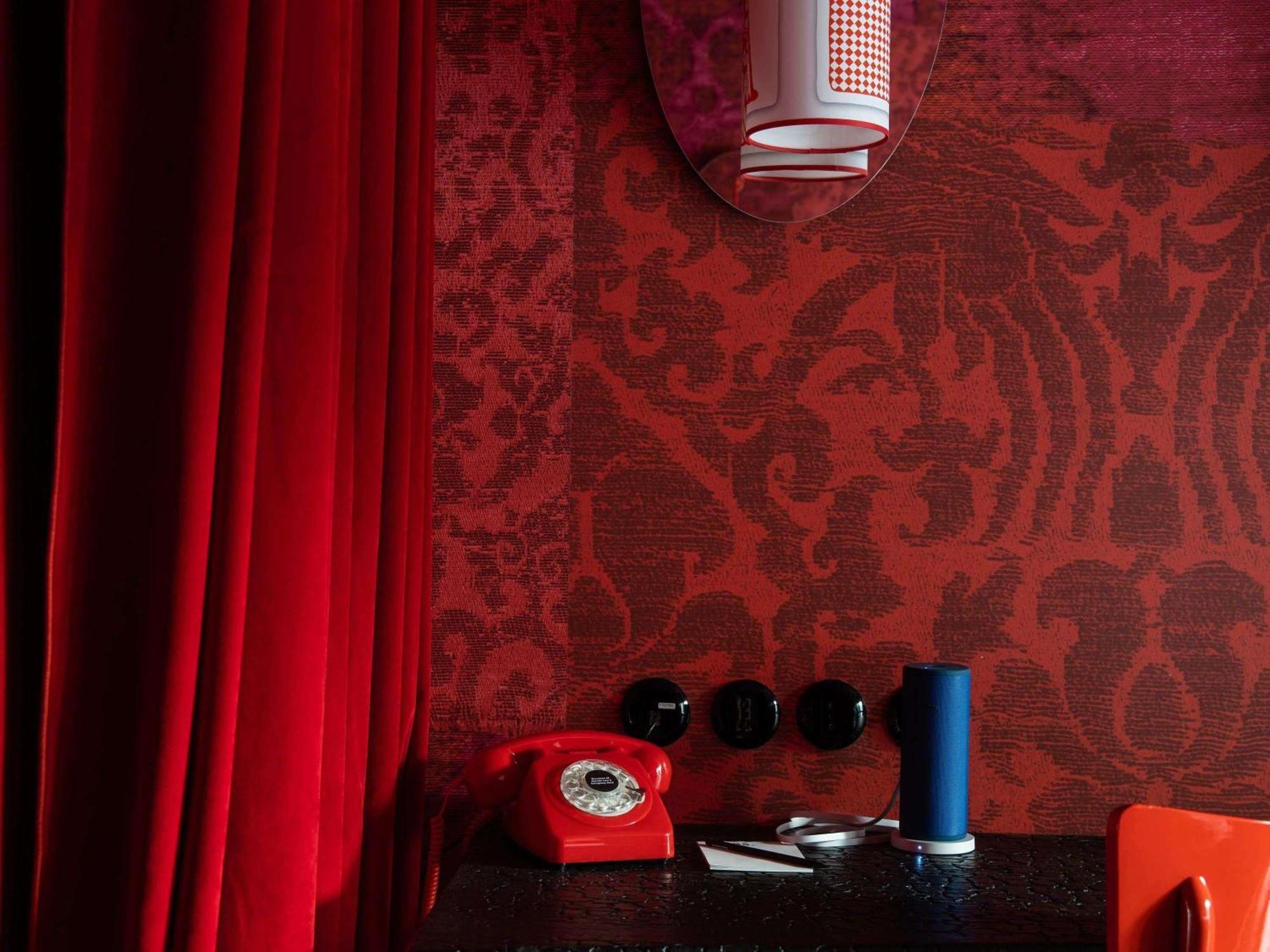 Medium Rosso Balcony,1743457808:JPEG
