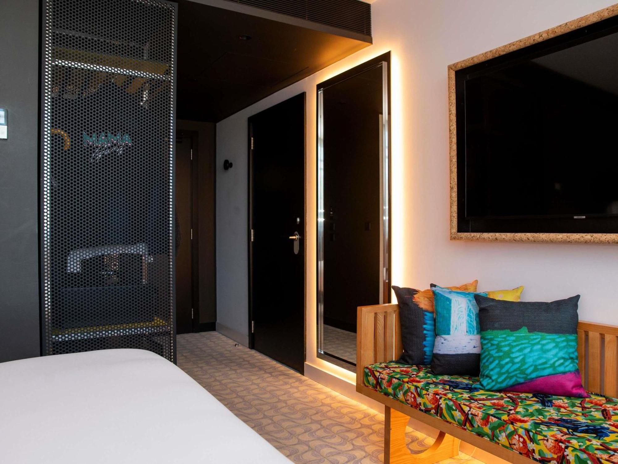 Medium Mama Double Room Queen Bed,1708266360:JPEG