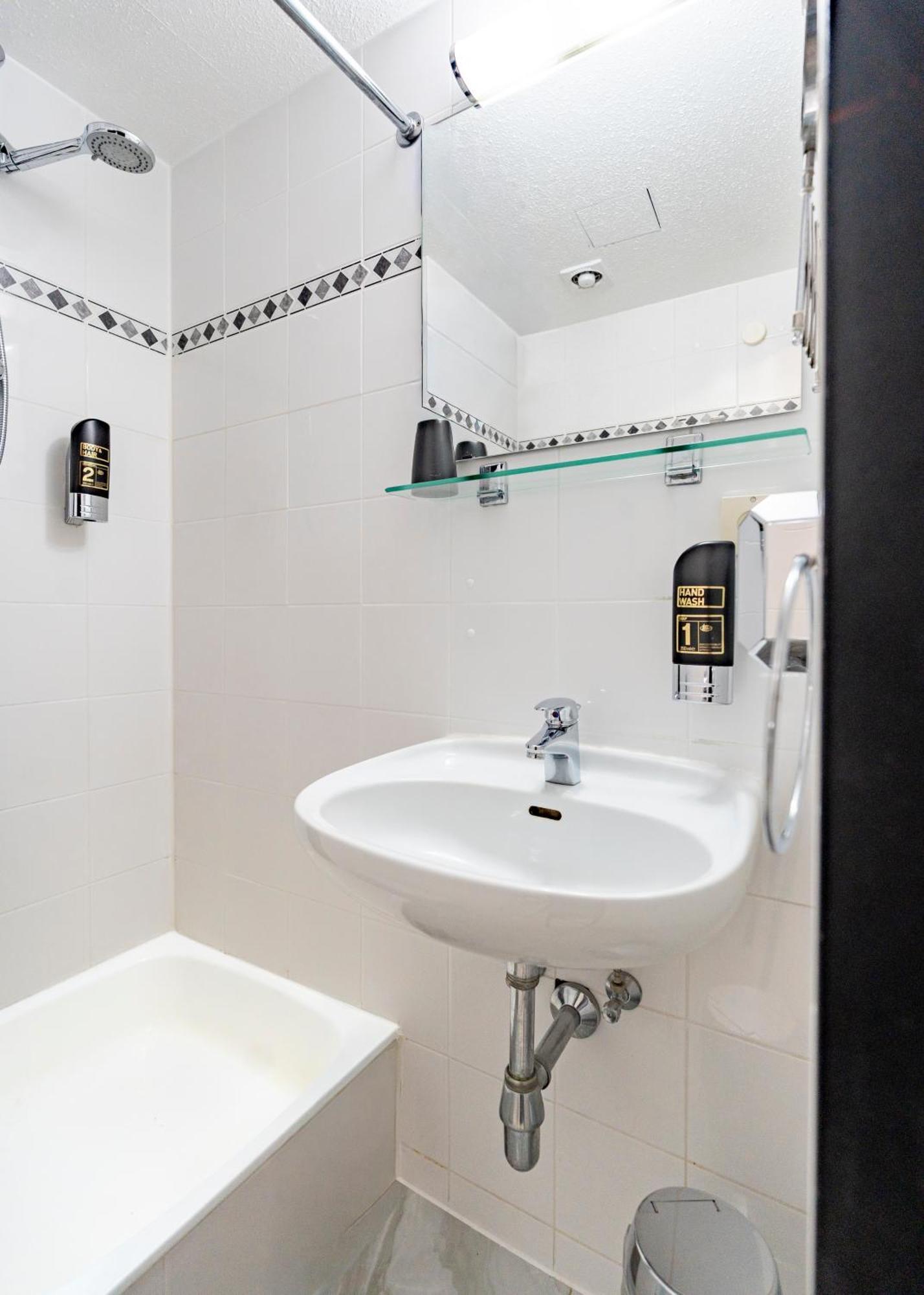 Standard Single Room,1771483312:JPEG