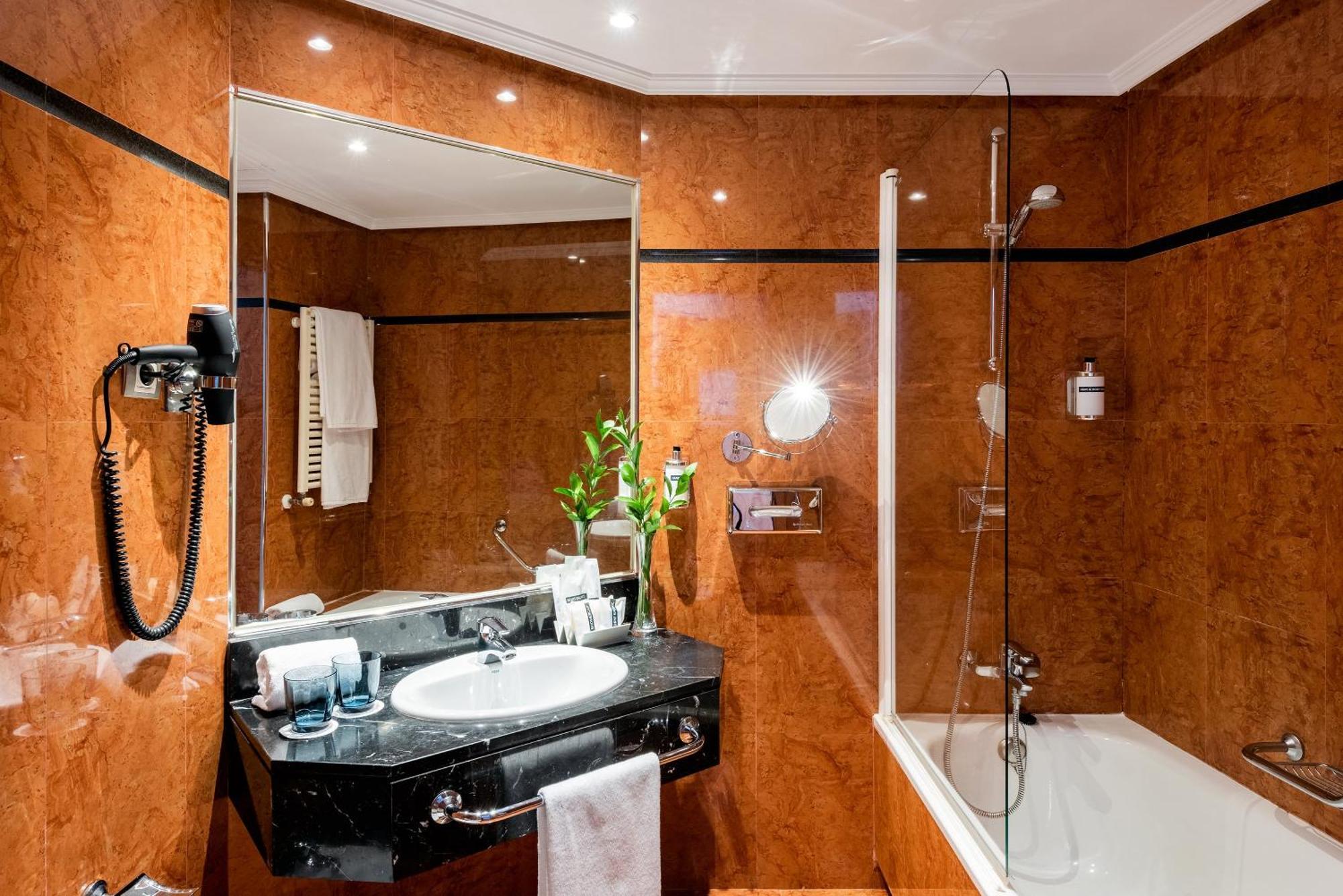 Premium Room Gran Via View,1771495519:JPEG