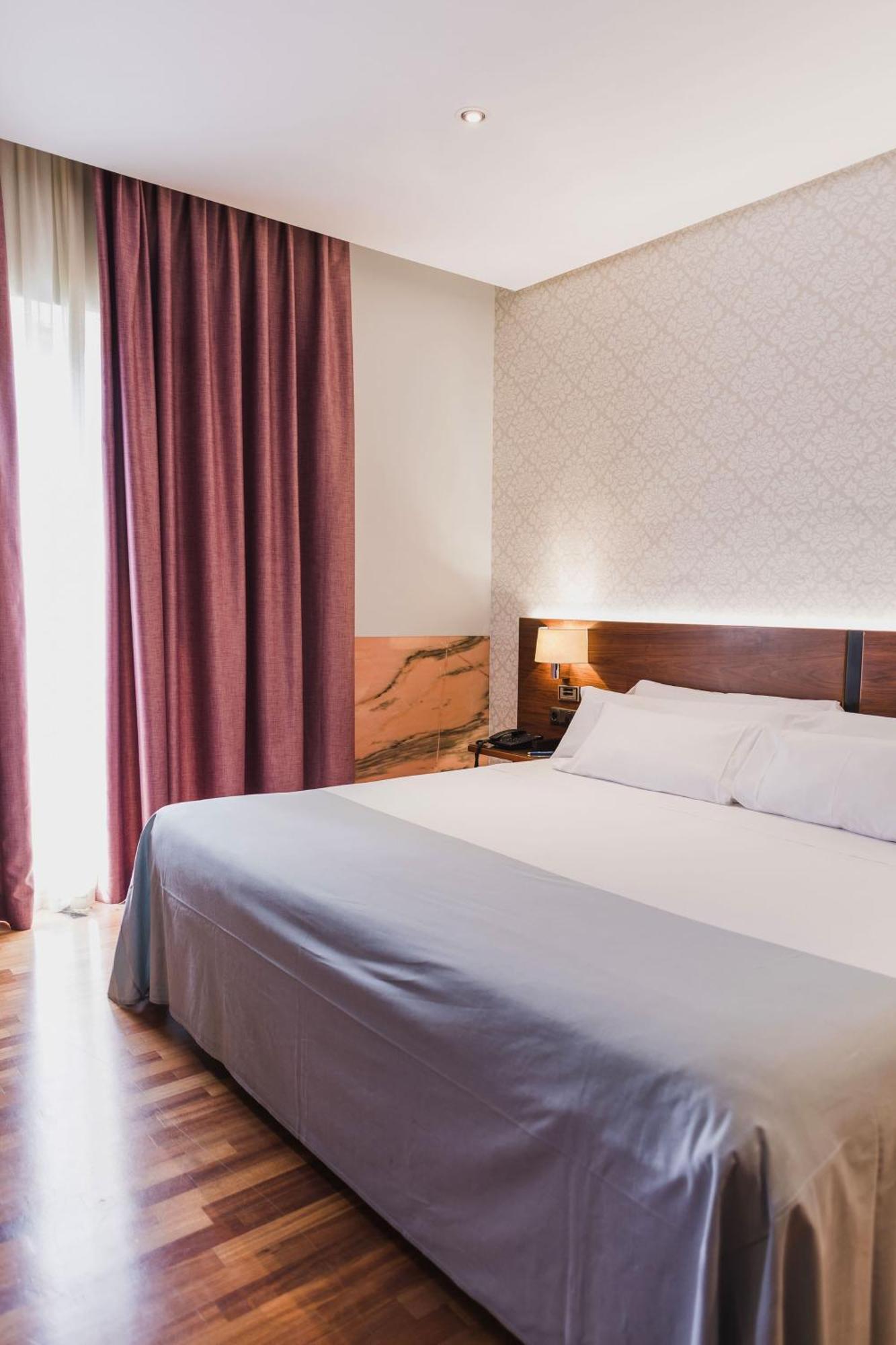 Junior Suite,1771832037:JPEG