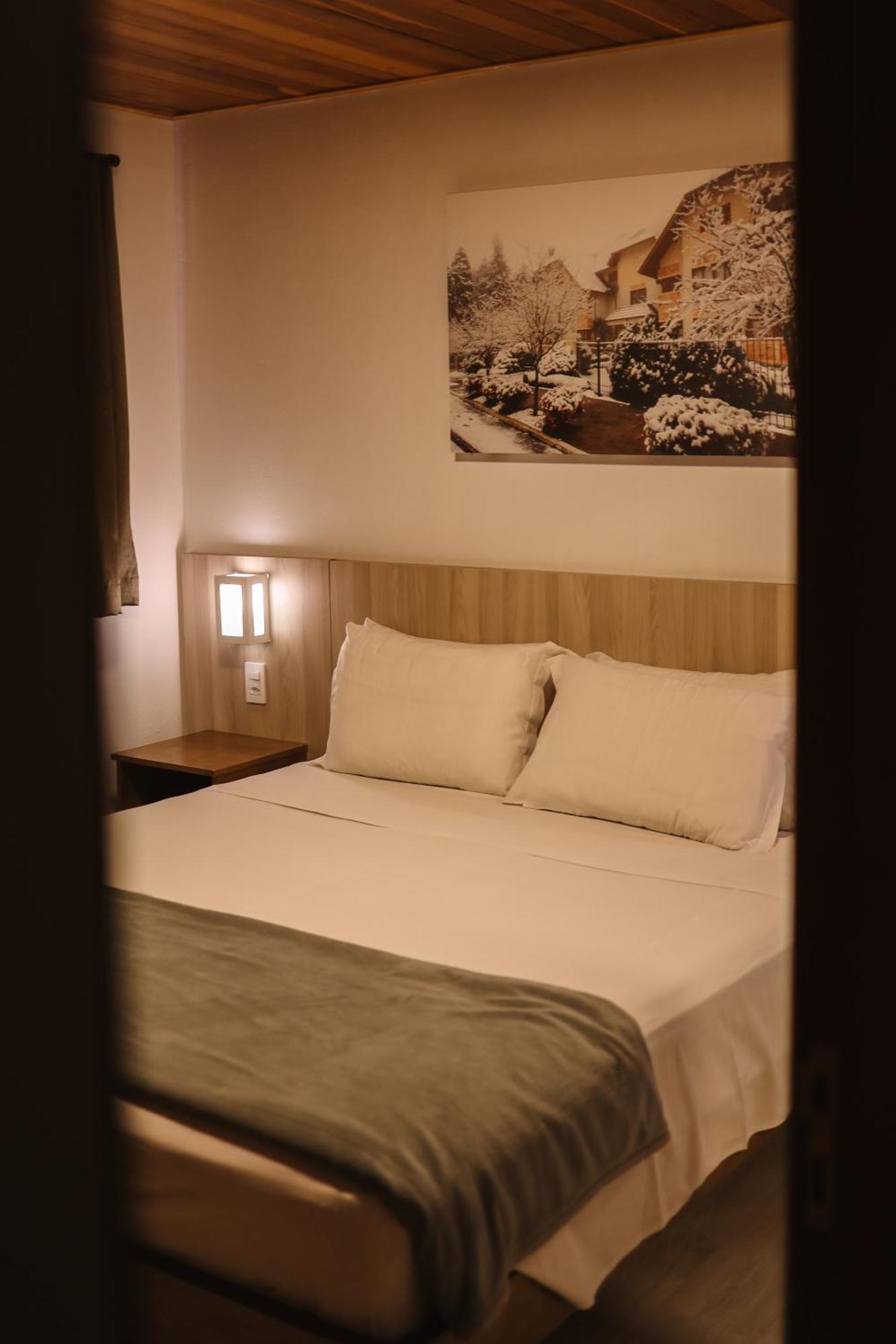Economy Double or Twin Room,1773999273:JPEG