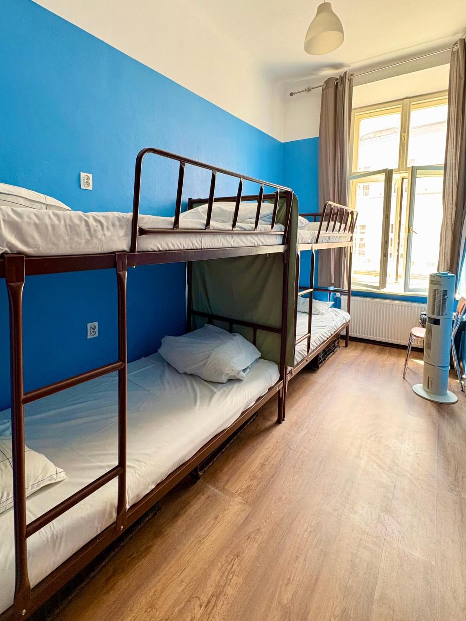 Bed 4-Person Room,1772072324:JPEG
