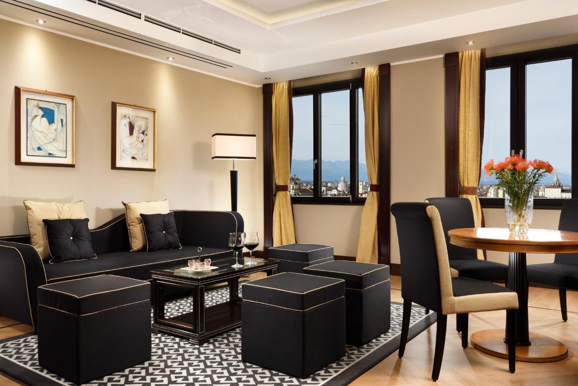 Diplomatic Suite
