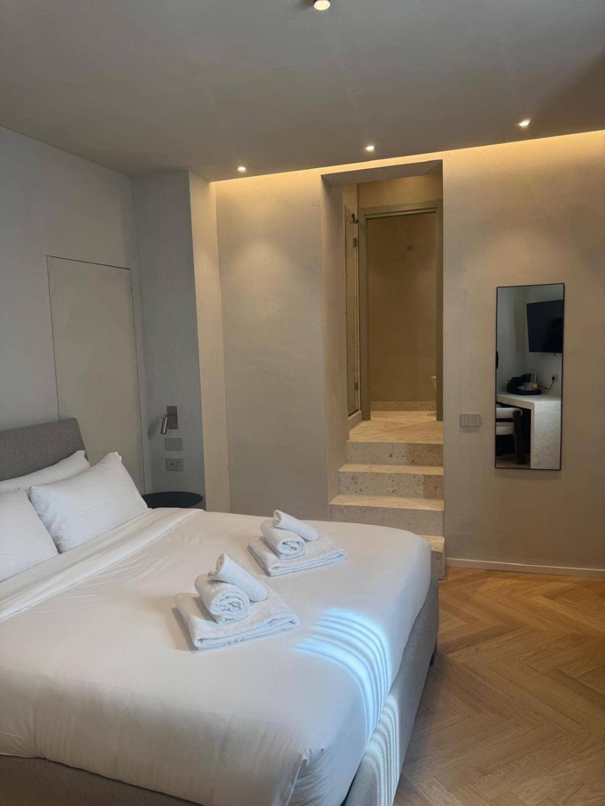 Double Room,1772938934:JPEG