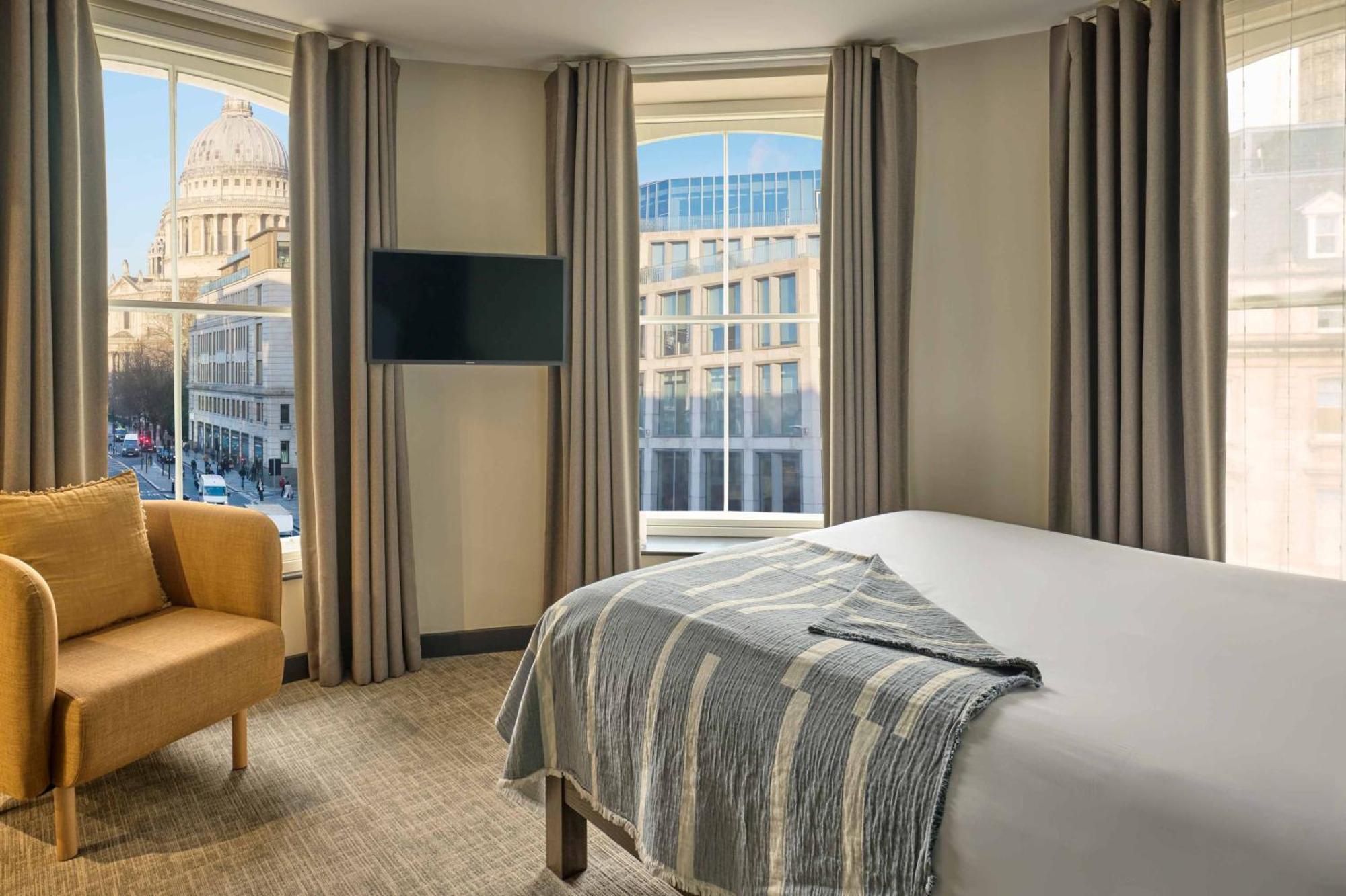 One Bedroom Suite St Paul’s View