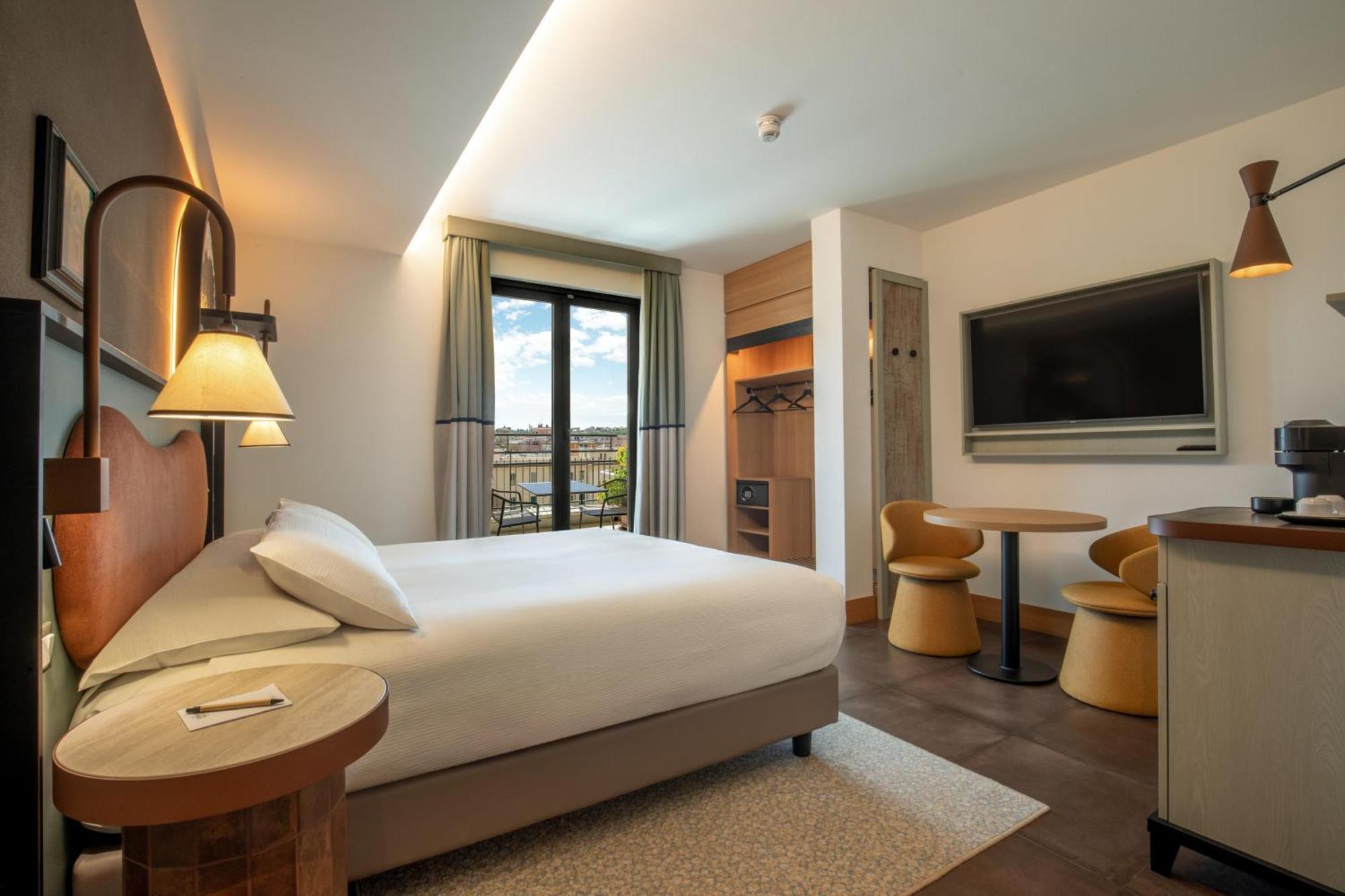Deluxe King Room Balcony or Terrace