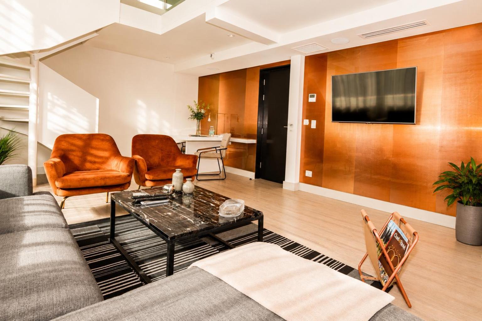 Deluxe Apartment