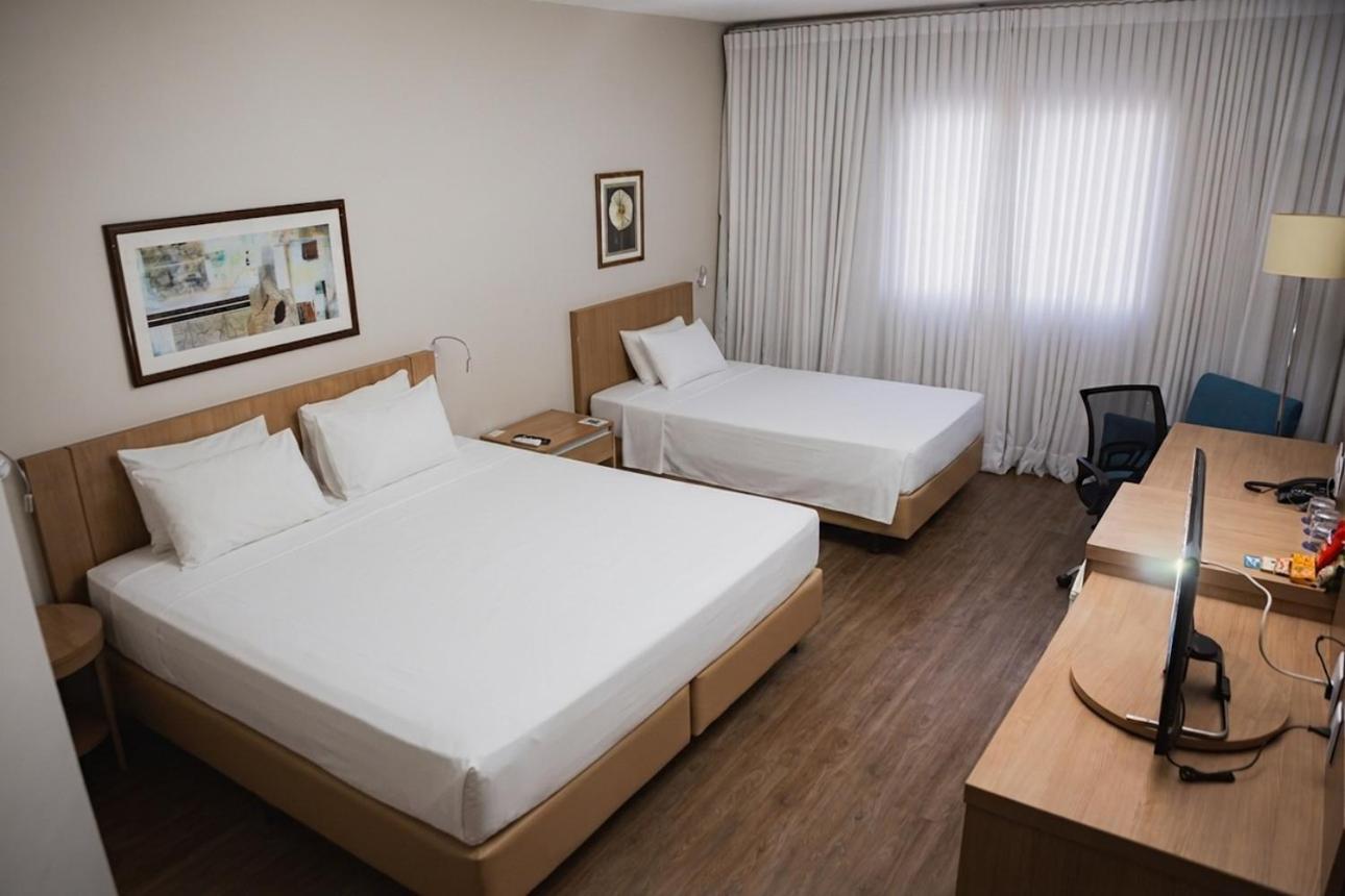 Family Room,1773711145:JPEG