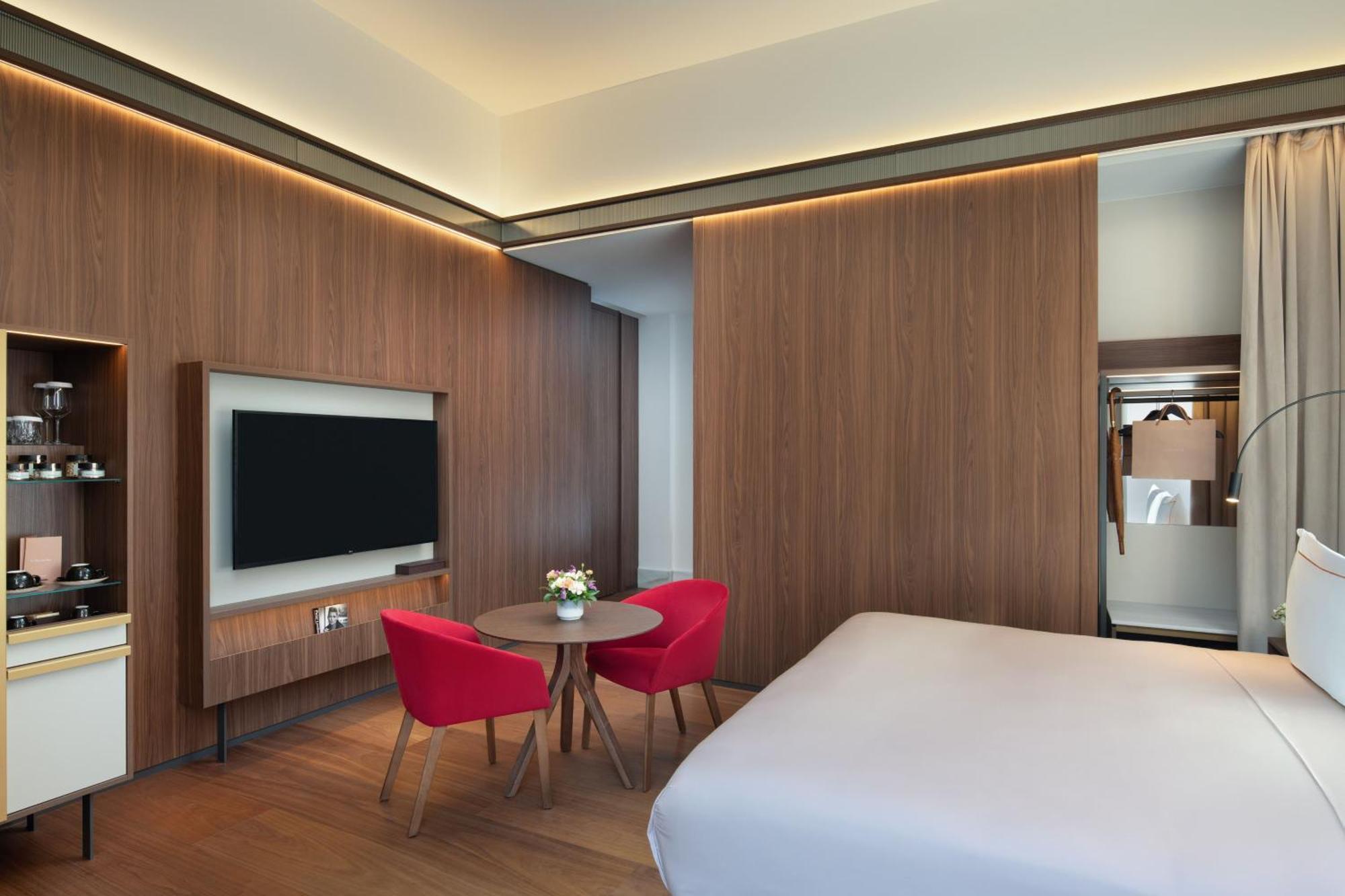 Two Bedrooms Interconnecting Premium Room Spa Access,1774392242:JPEG