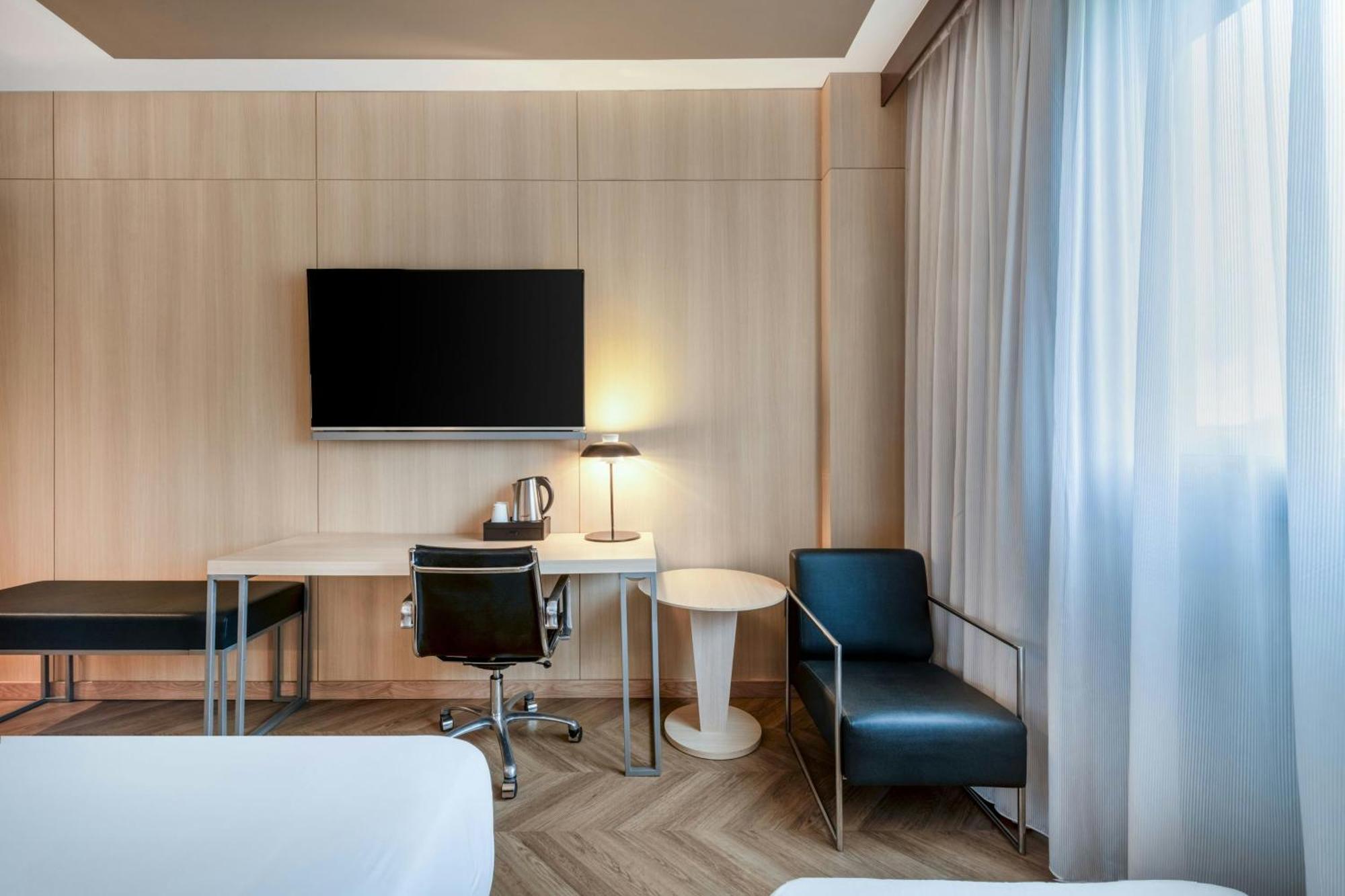 Standard Plus Twin Guest room 2 Twin or Single Beds