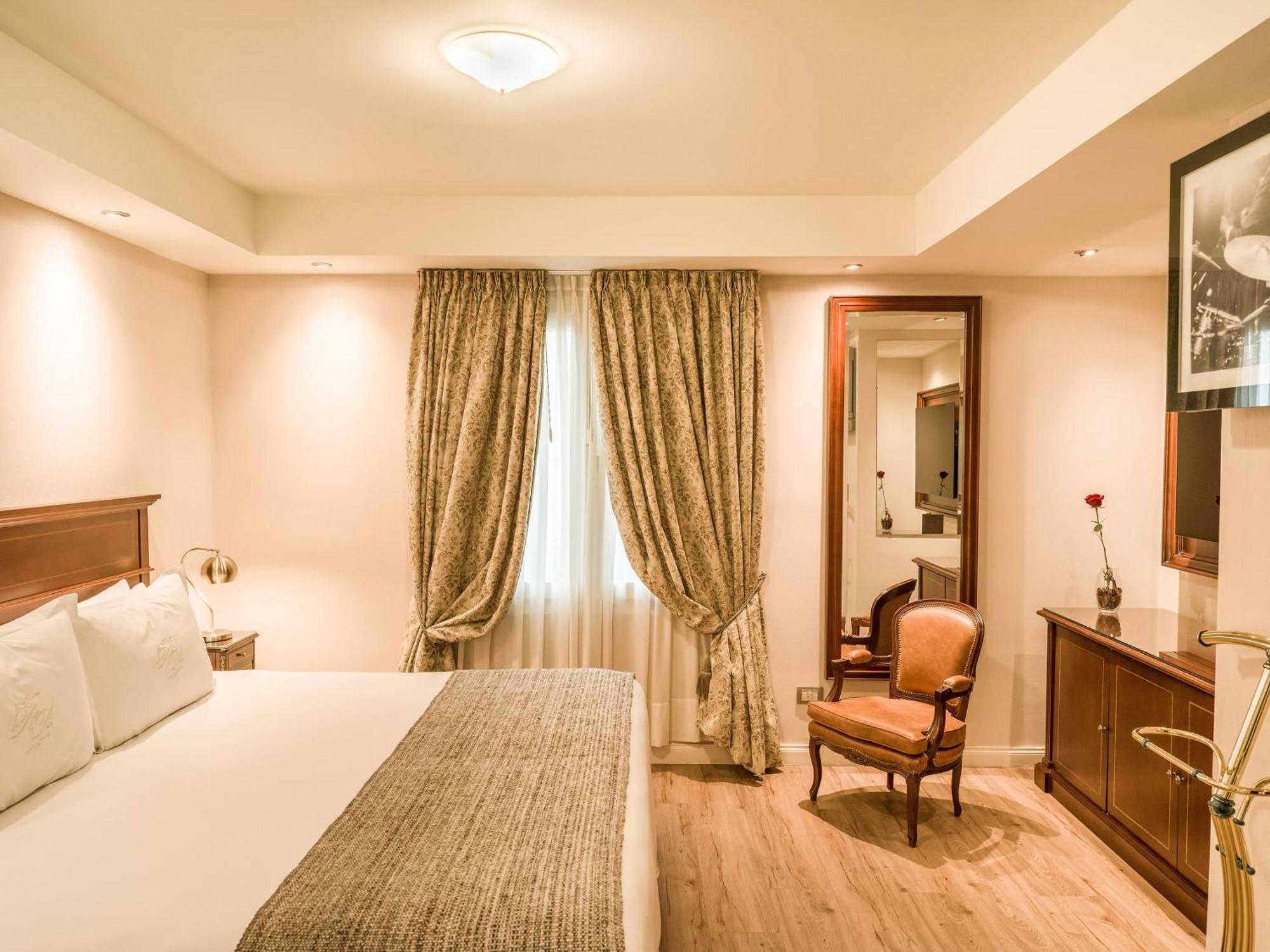 Royal Suite,1774445498:JPEG