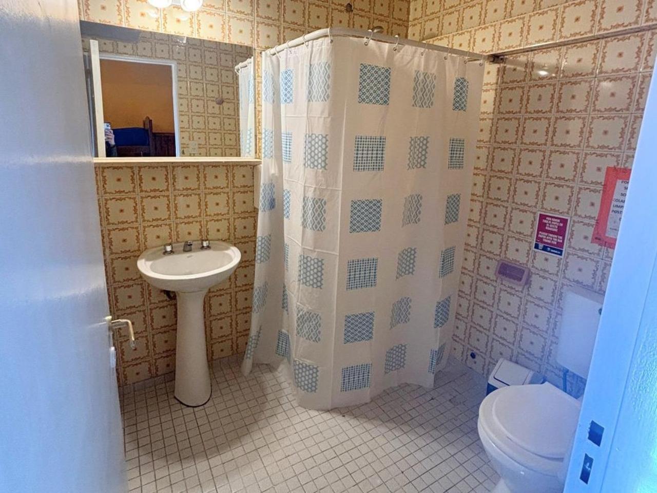 Twin Room,1774451611:JPEG