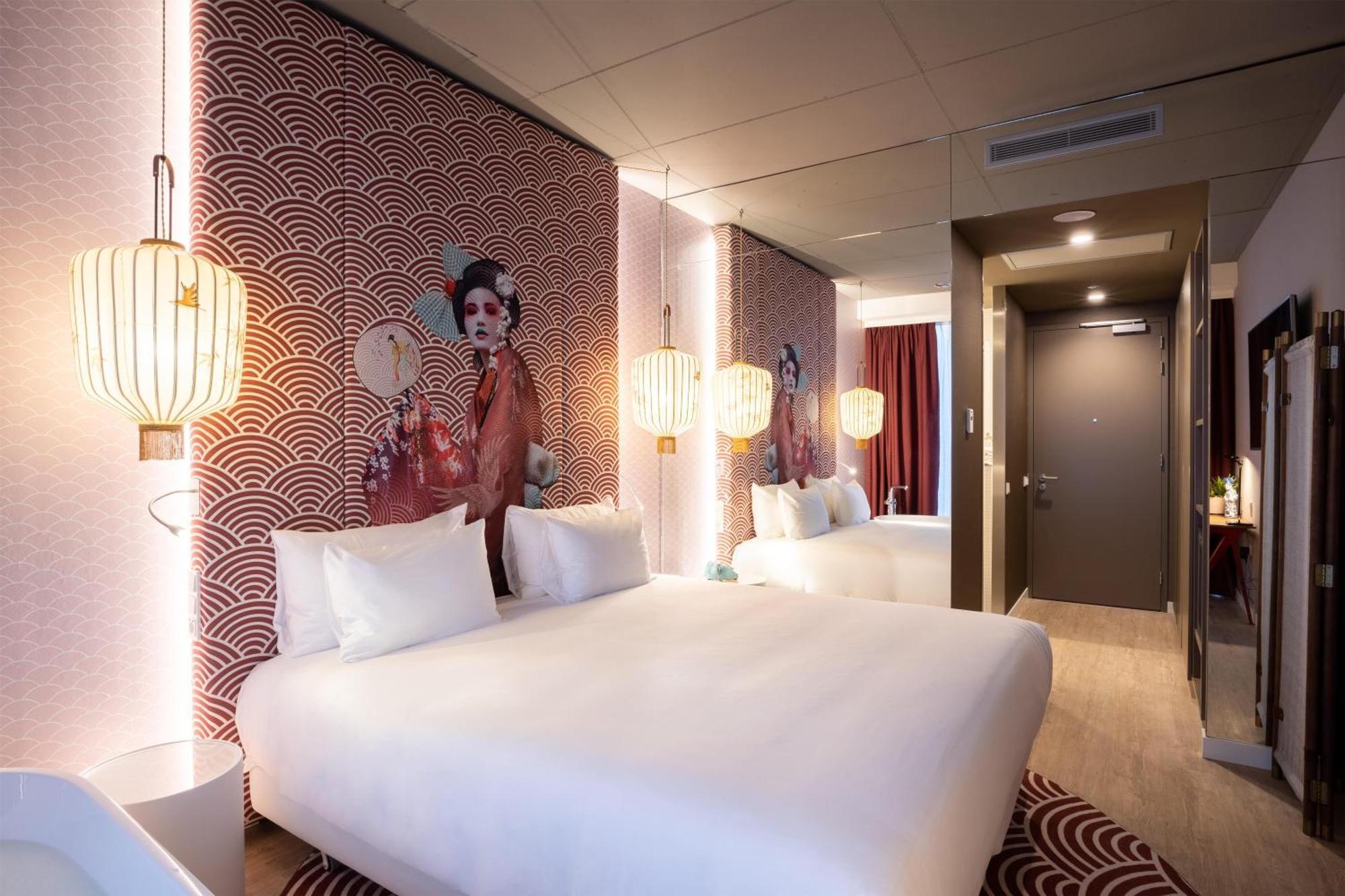 nhow Premium Panoramic Bath Room,1774649383:JPEG