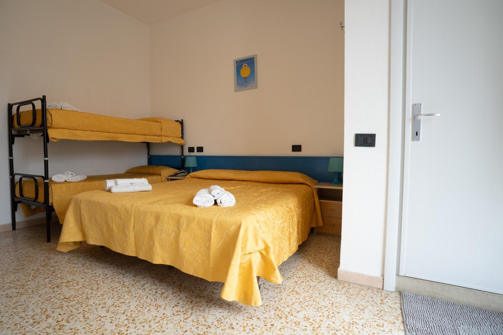 Quadruple Room Sea View
