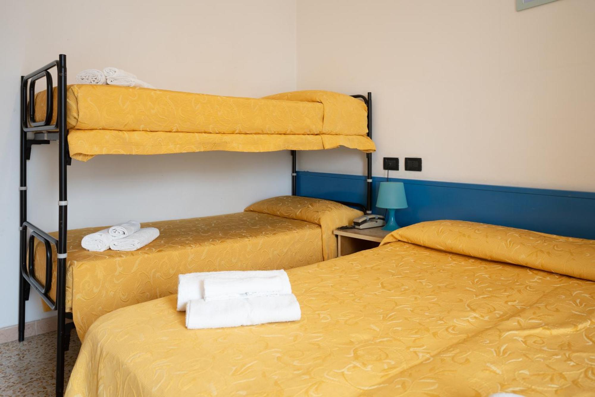 Quadruple Room Sea View