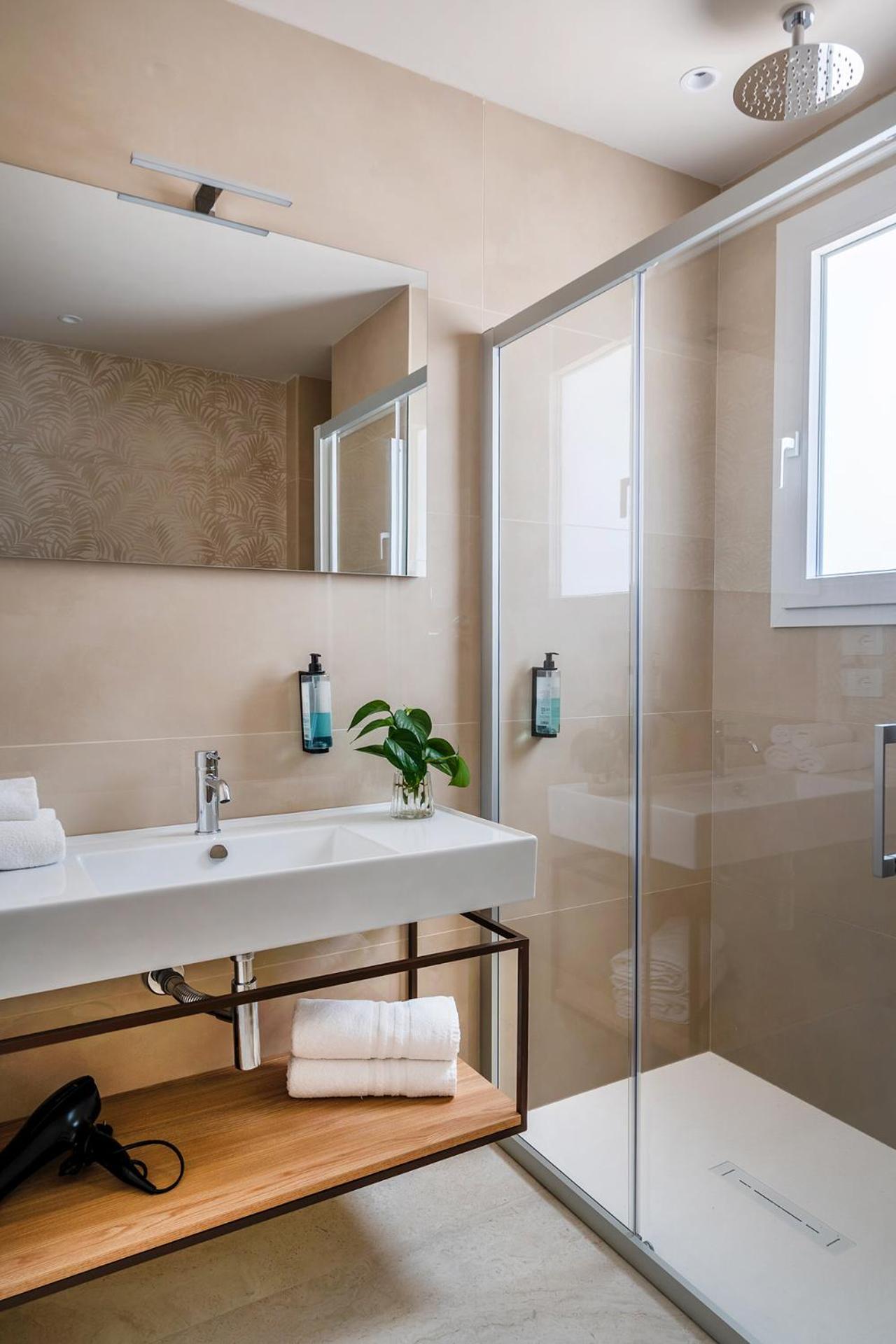 Triple Room Sea View