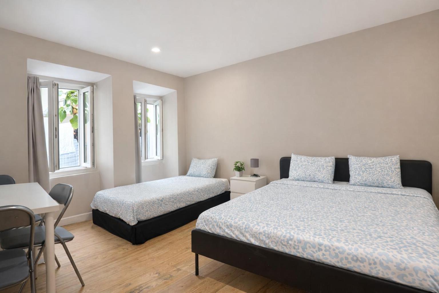 Quarto Triplo Econômico
