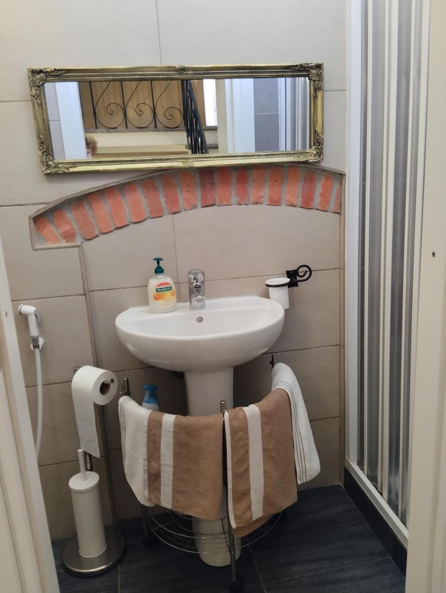 Camera Doppia con Letti Singoli con Bagno Privato Esterno