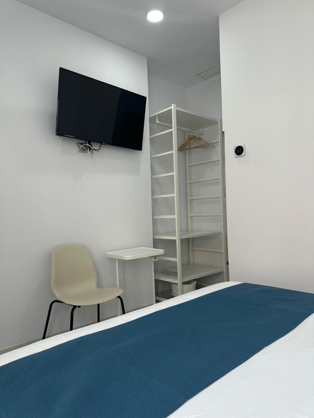 Double Room Private Bathroom