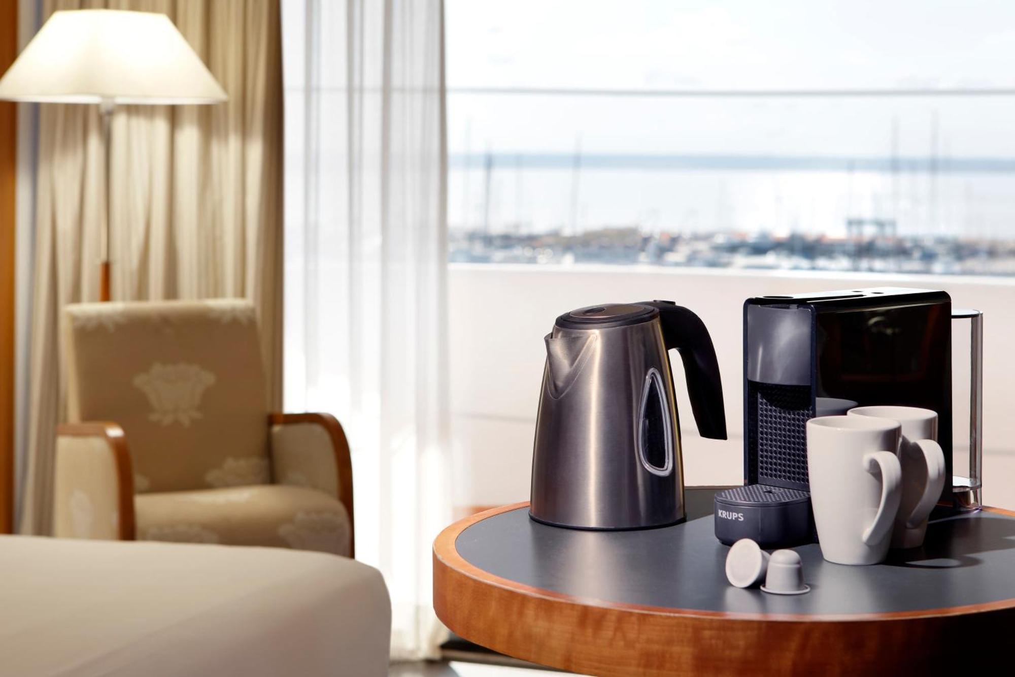 Premium Single Room