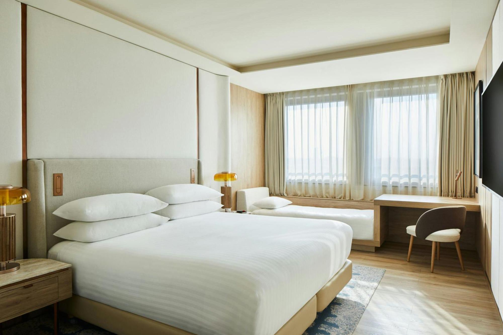 Camera Superior Familiare con 1 letto King-Size e Vista sulla Città