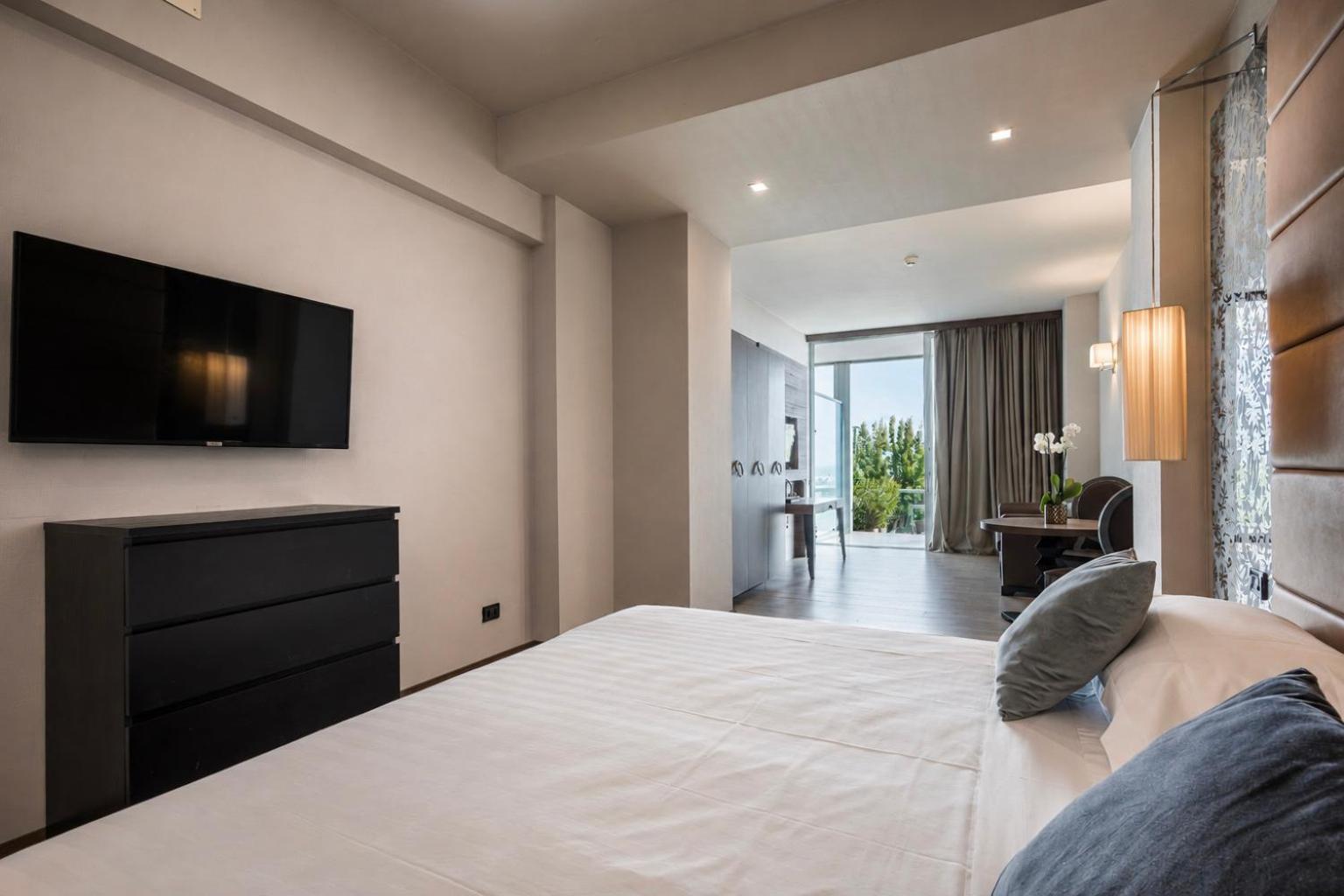 King Room