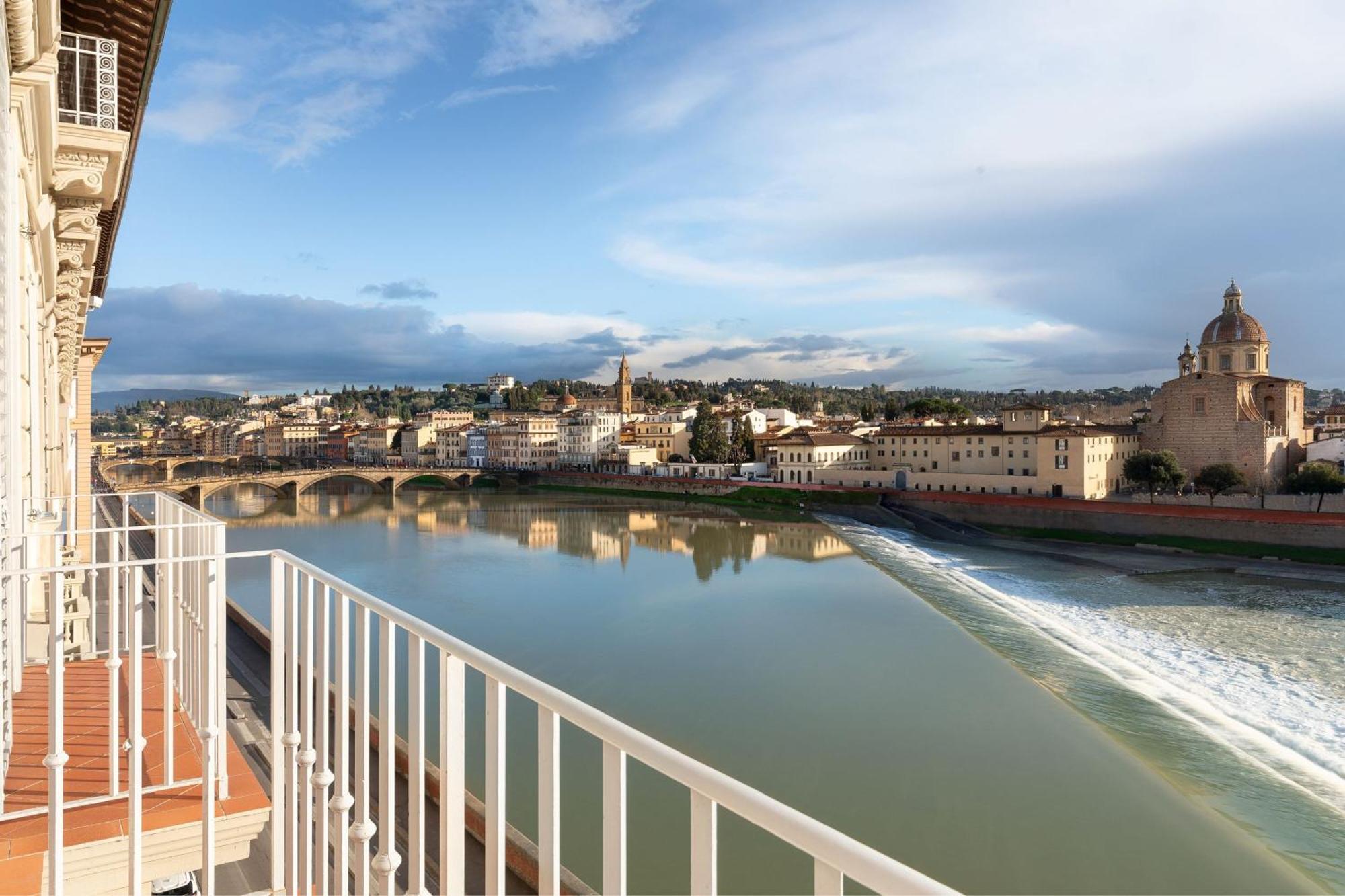 Suite Junior Arno de 1 dormitorio con vistas al río Arno