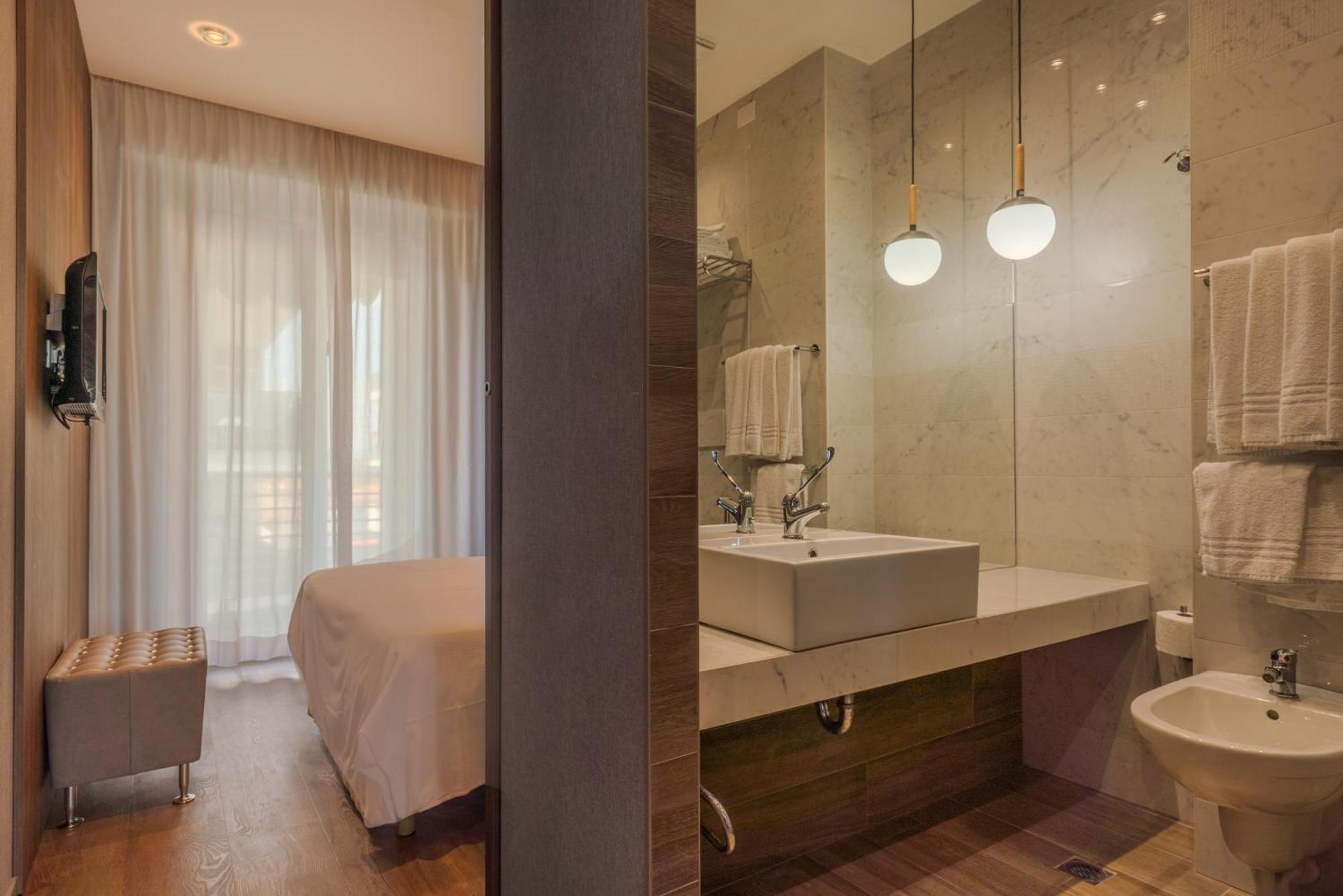 Deluxe Suite Sea View