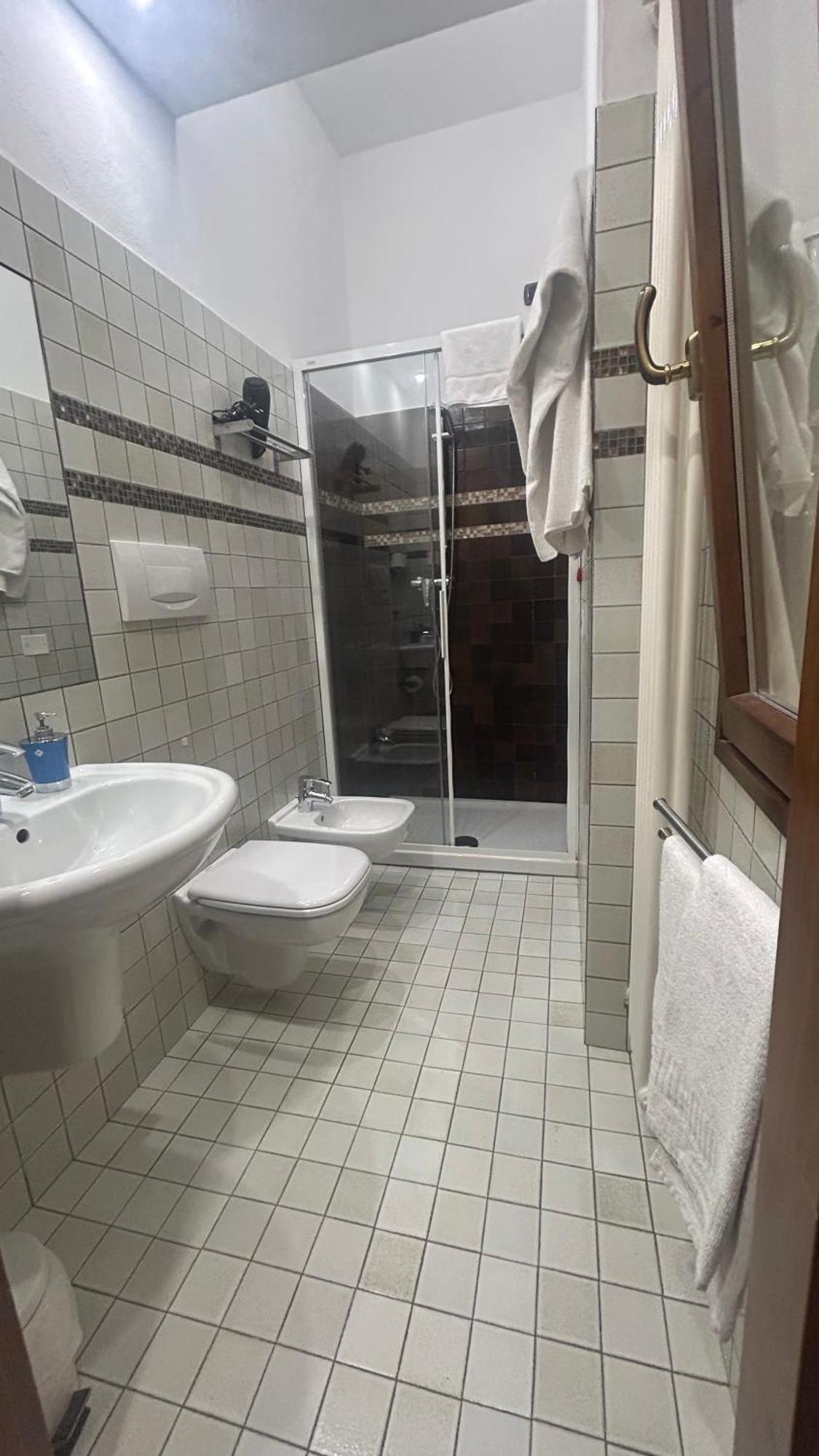 Camera Tripla con Bagno Privato Esterno