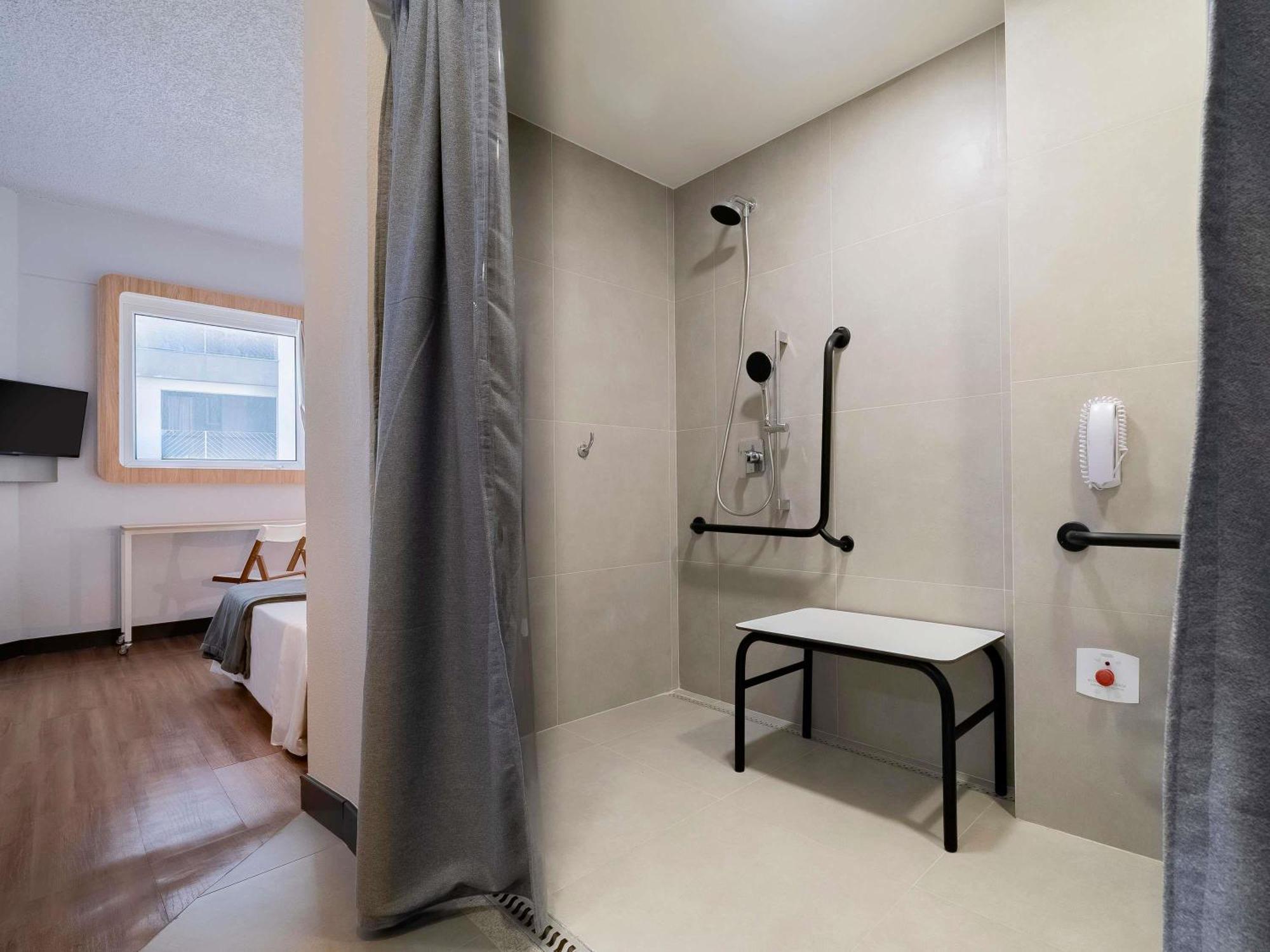 Standard Double Room Disability Access